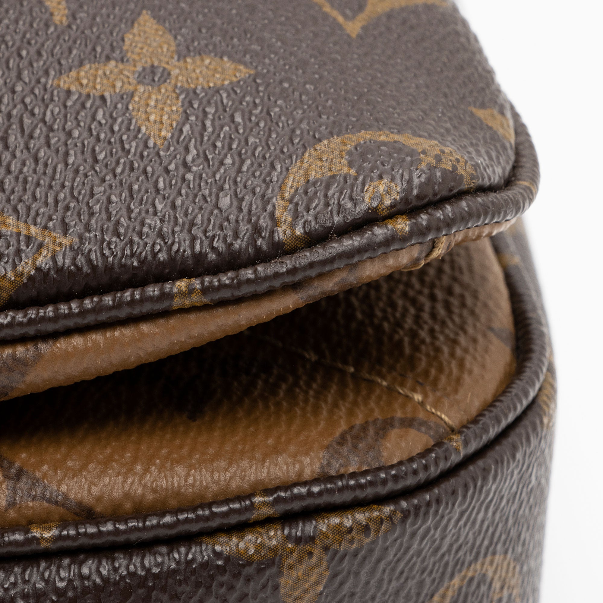 Louis Vuitton Reverse Monogram Pochette Metis Shoulder Bag (SHF-F3L3HO)