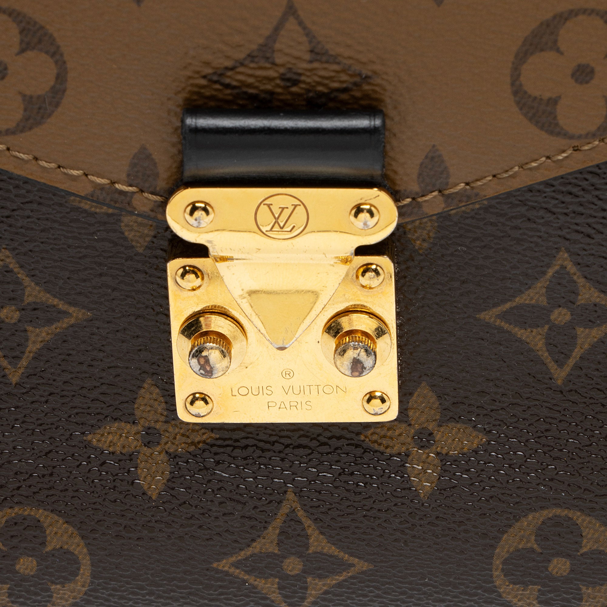 Louis Vuitton Reverse Monogram Pochette Metis Shoulder Bag (SHF-3aCnRe)