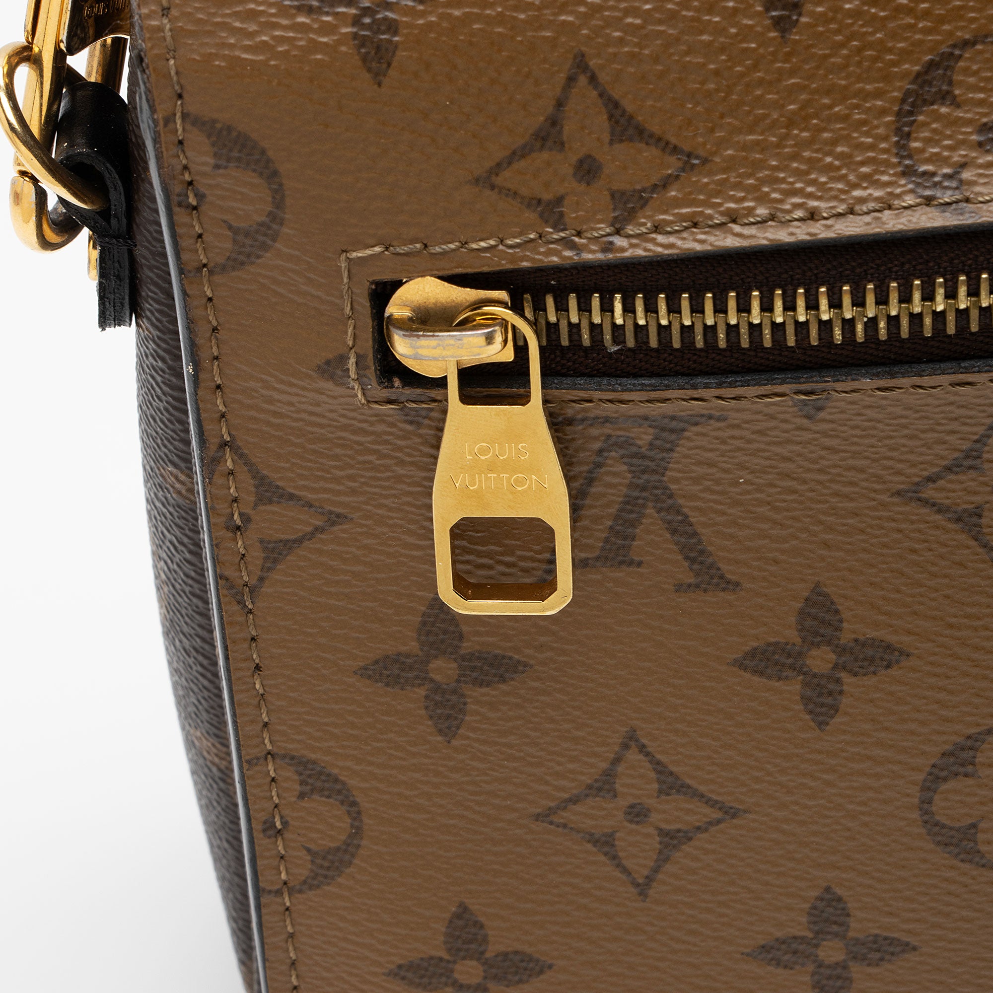 Louis Vuitton Reverse Monogram Pochette Metis Shoulder Bag (SHF-3aCnRe)