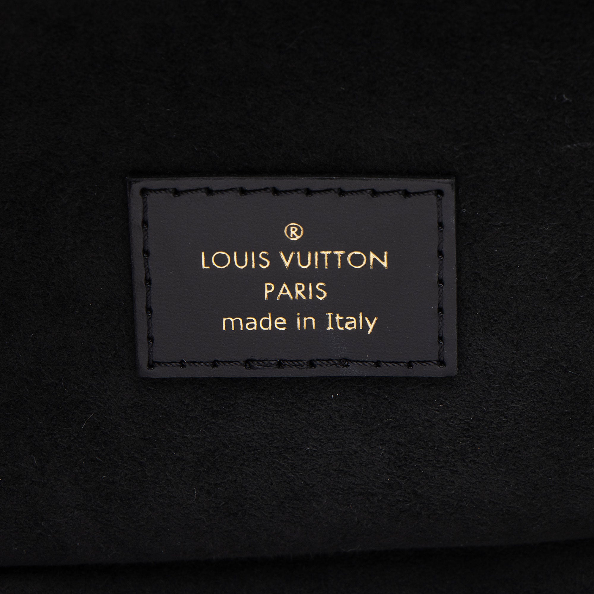 Louis Vuitton Reverse Monogram Vanity PM Shoulder Bag (SHF-ytXczE)