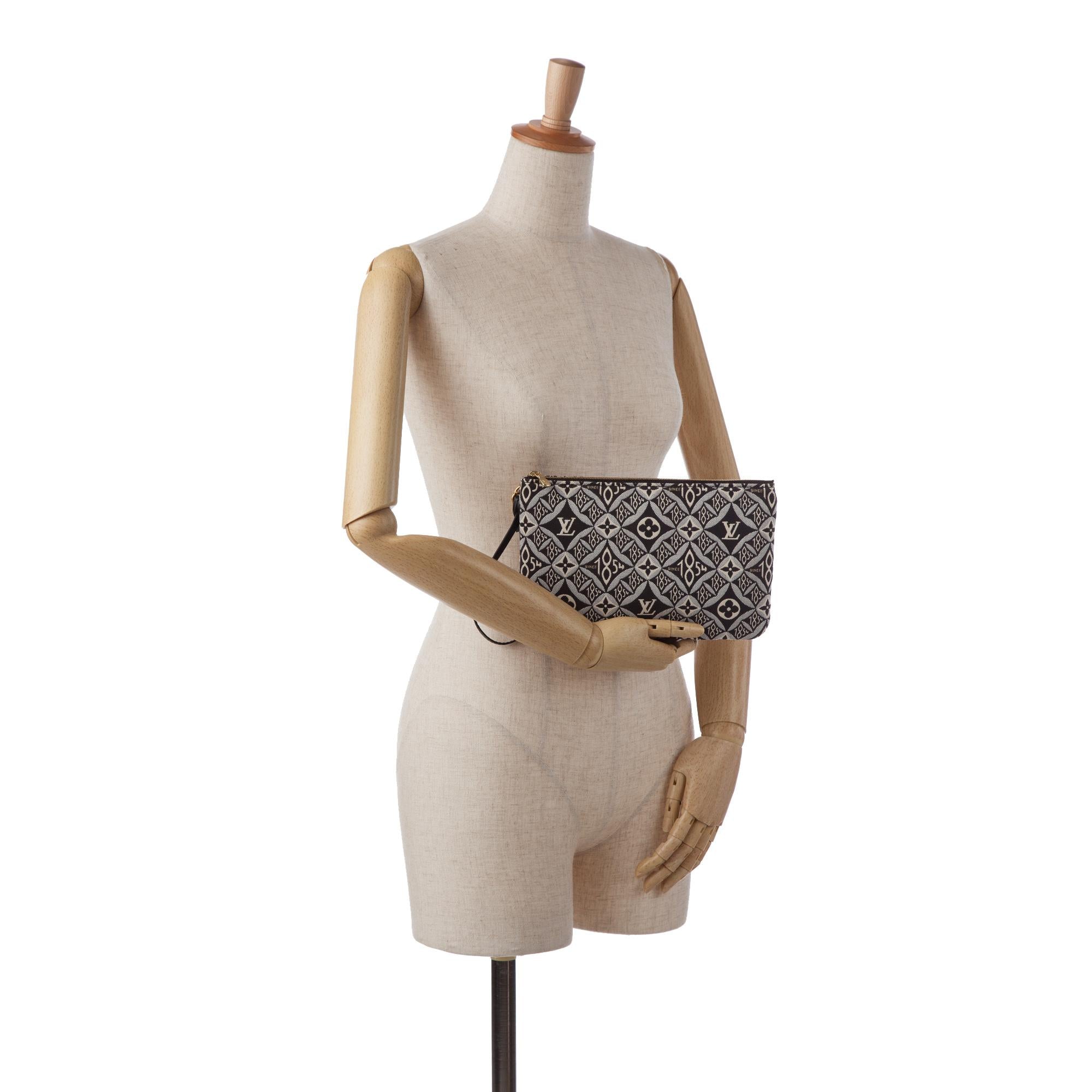 Louis Vuitton Since 1854 Neverfull Pochette (SHG-kZ6OB1)