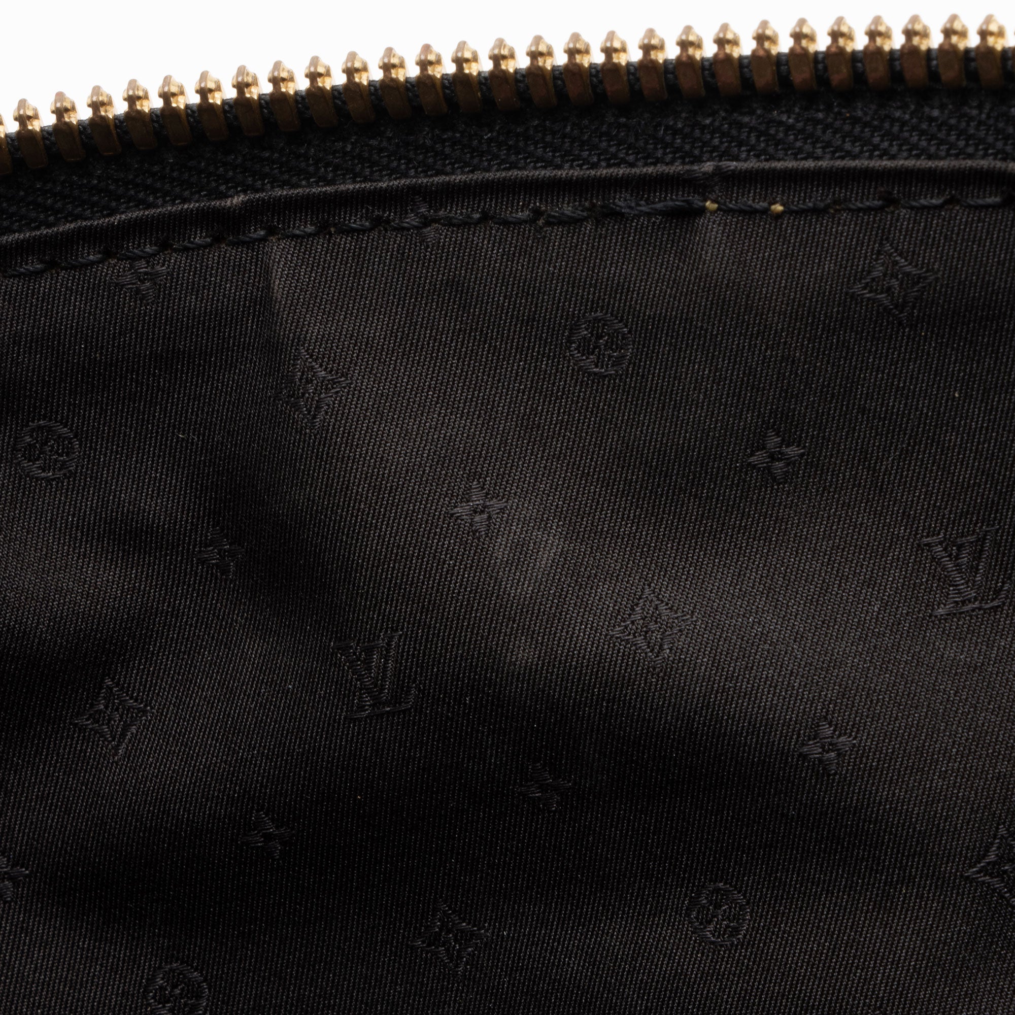 Louis Vuitton Suhali Lockit MM Satchel (SHF-VxGGO7)