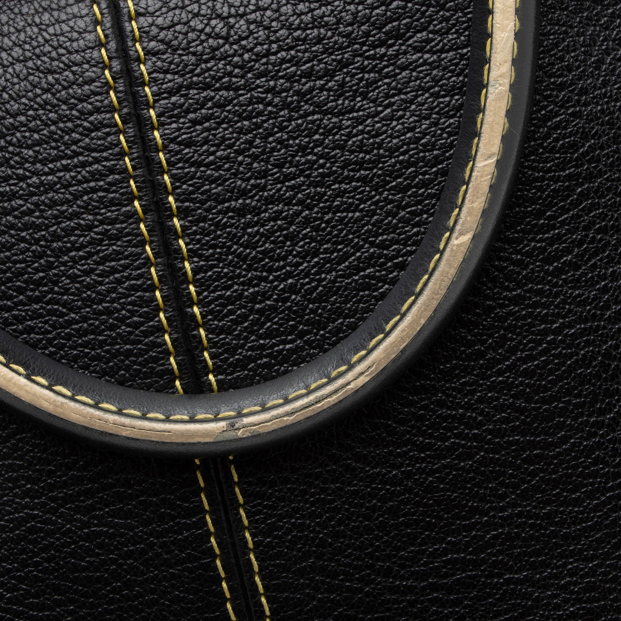 Louis Vuitton Suhali Lockit MM Satchel (SHF-VxGGO7)