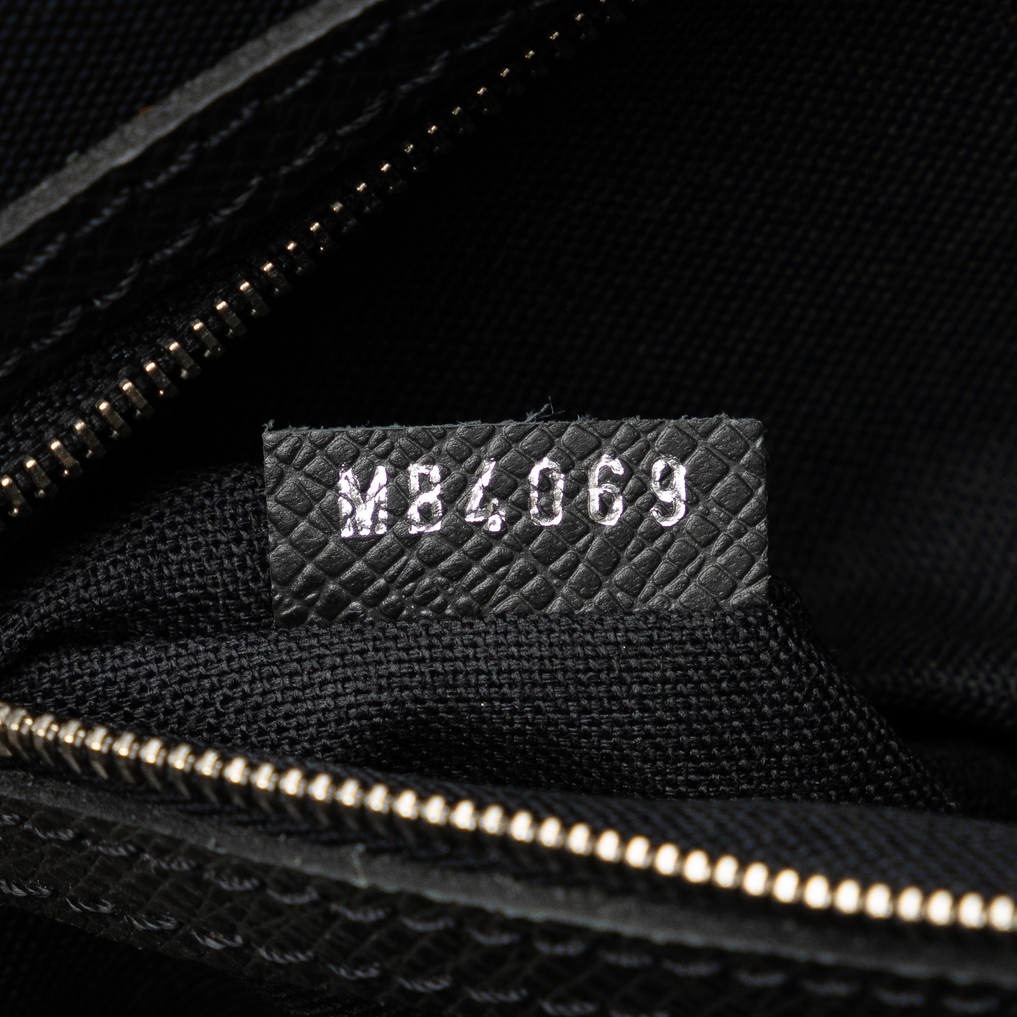 Louis Vuitton Taiga Alexander Briefcase (SHG-wpNlxM)