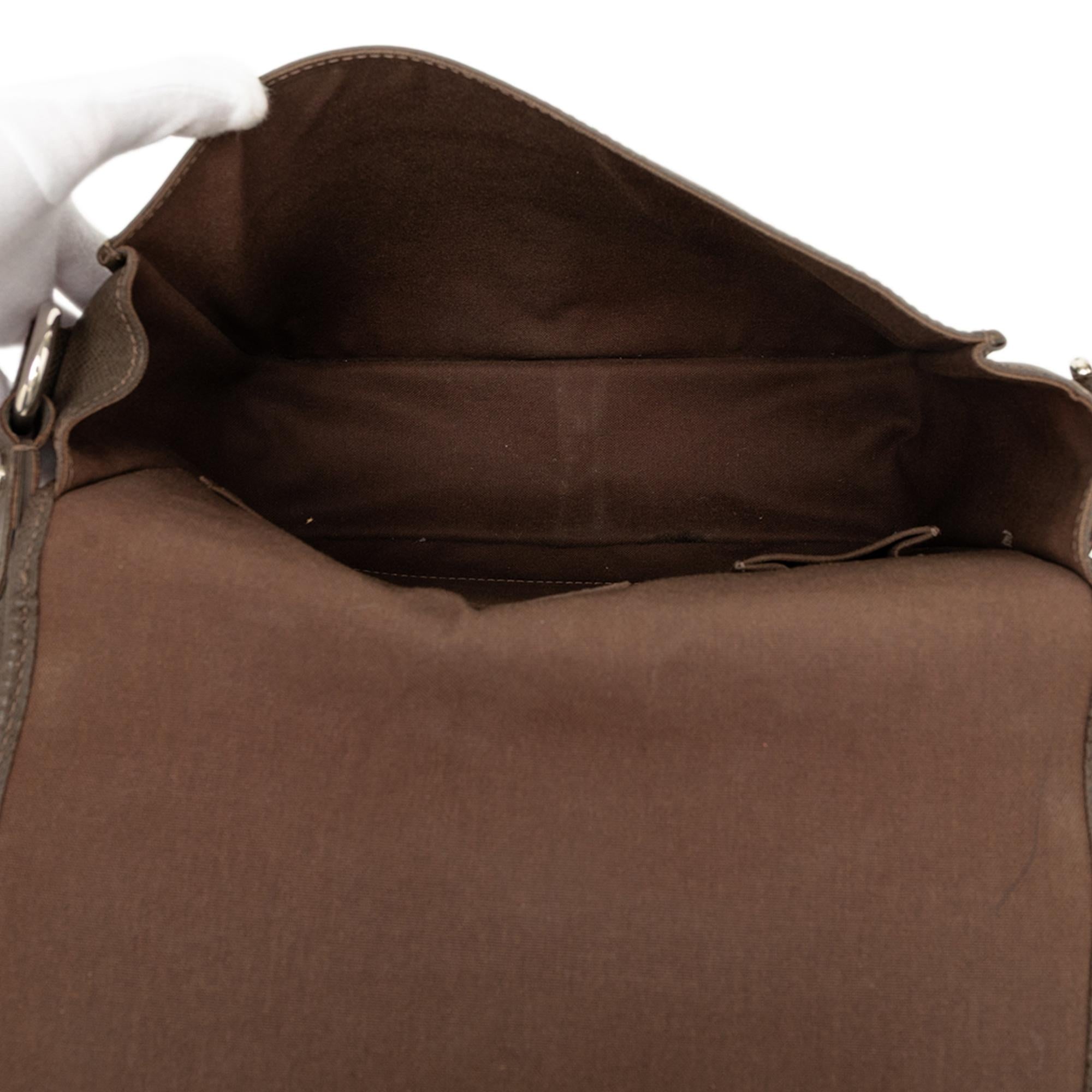 Louis Vuitton Taiga Andrei