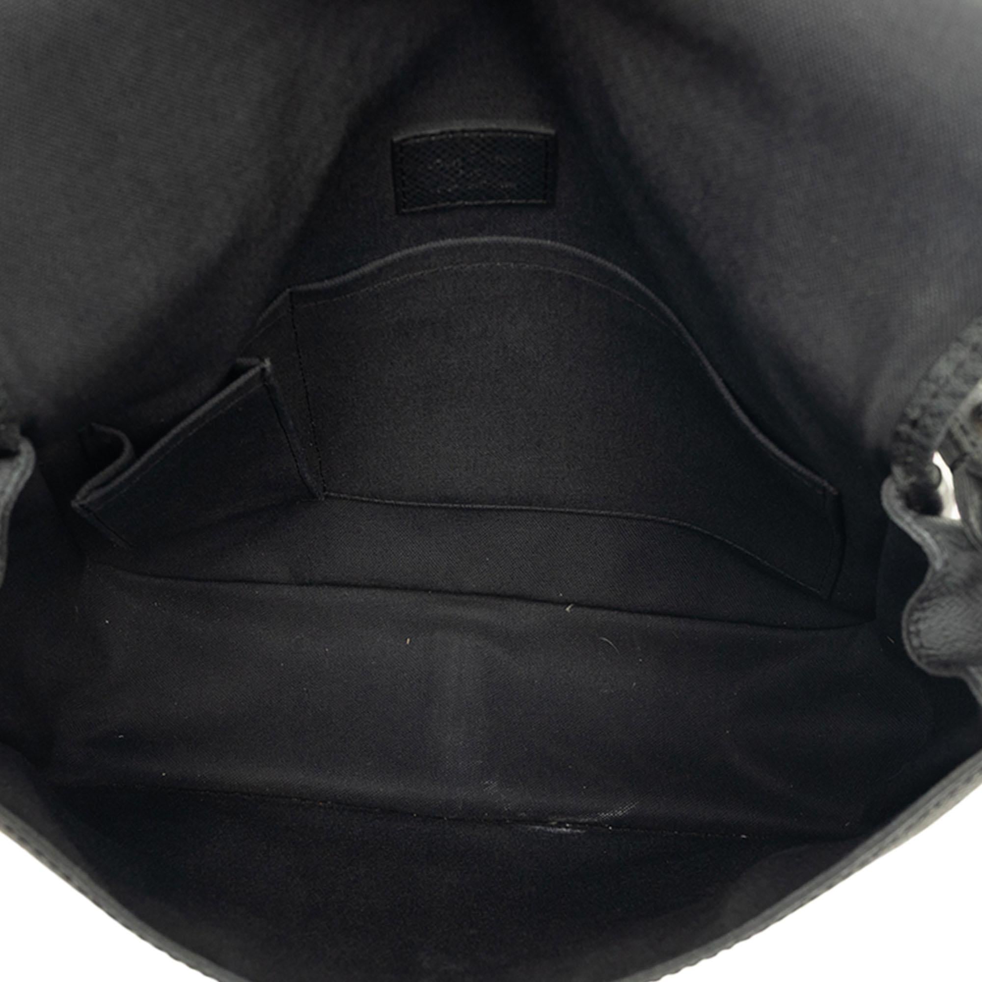 Louis Vuitton Taiga Andrei