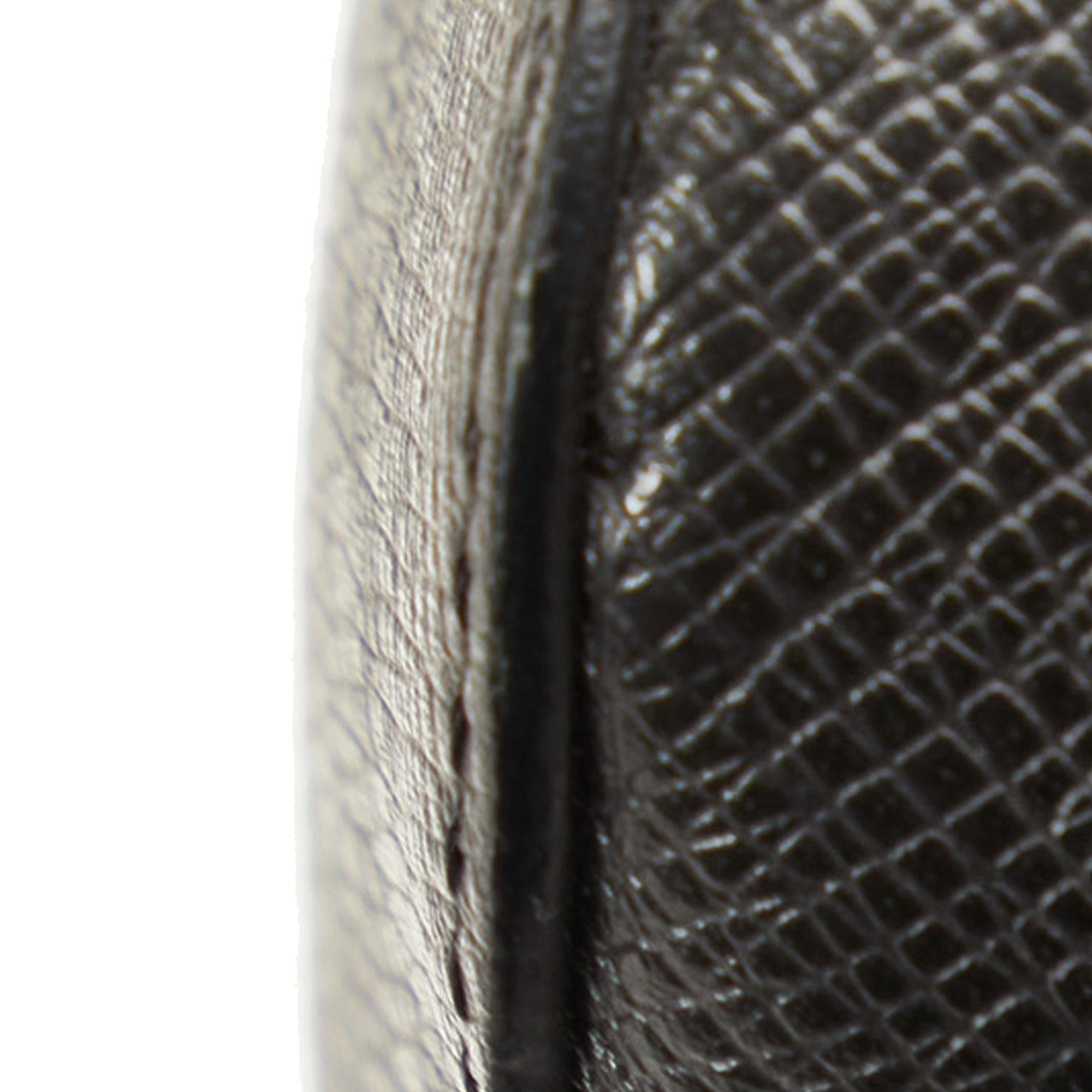 Louis Vuitton Taiga Anton Messenger PM (SHG-QmN9Ao)