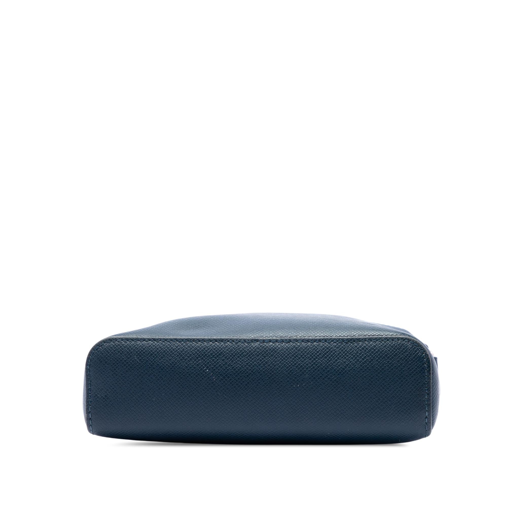 Louis Vuitton Taiga Anton Pochette
