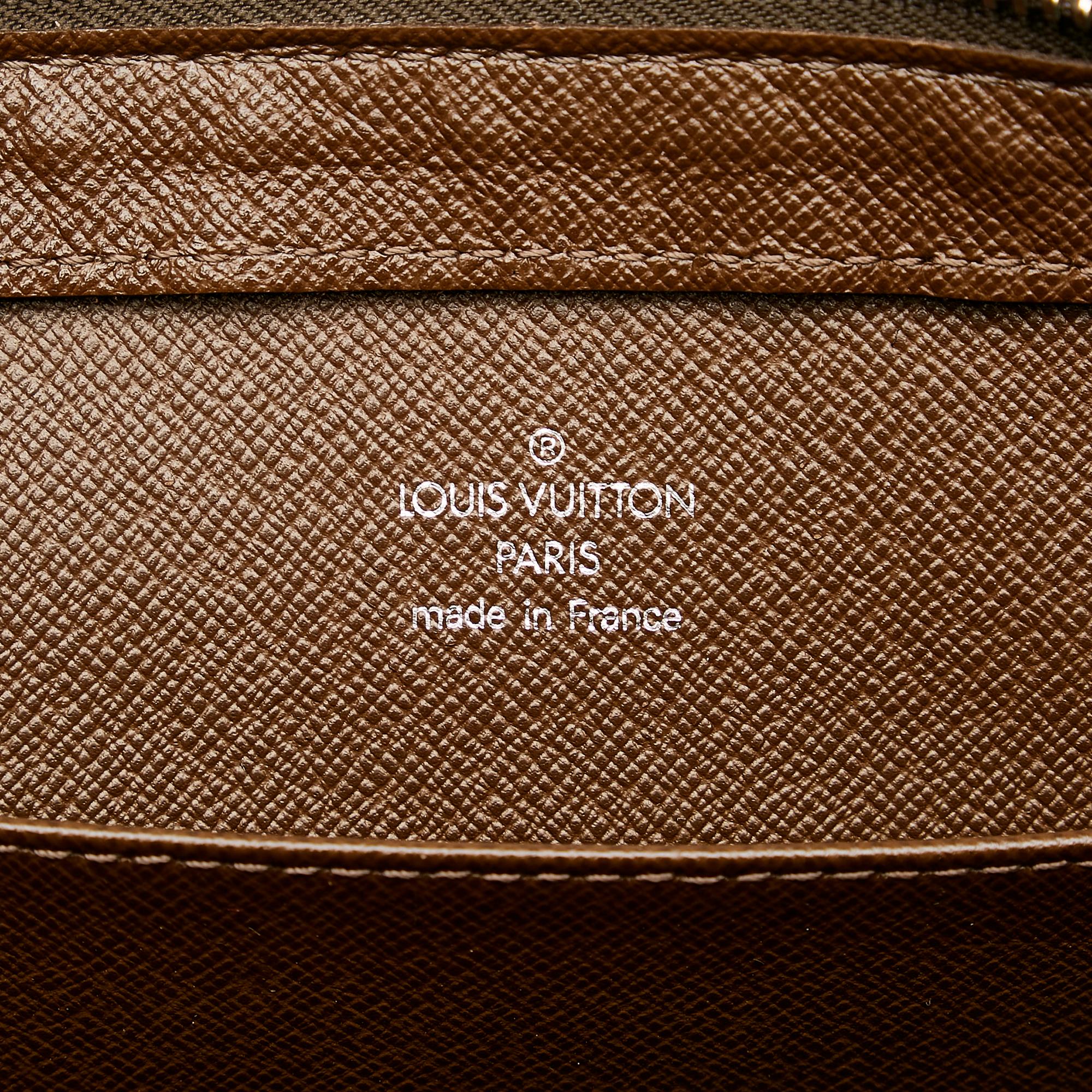Louis Vuitton Taiga Baikal (SHG-7I1mhr)