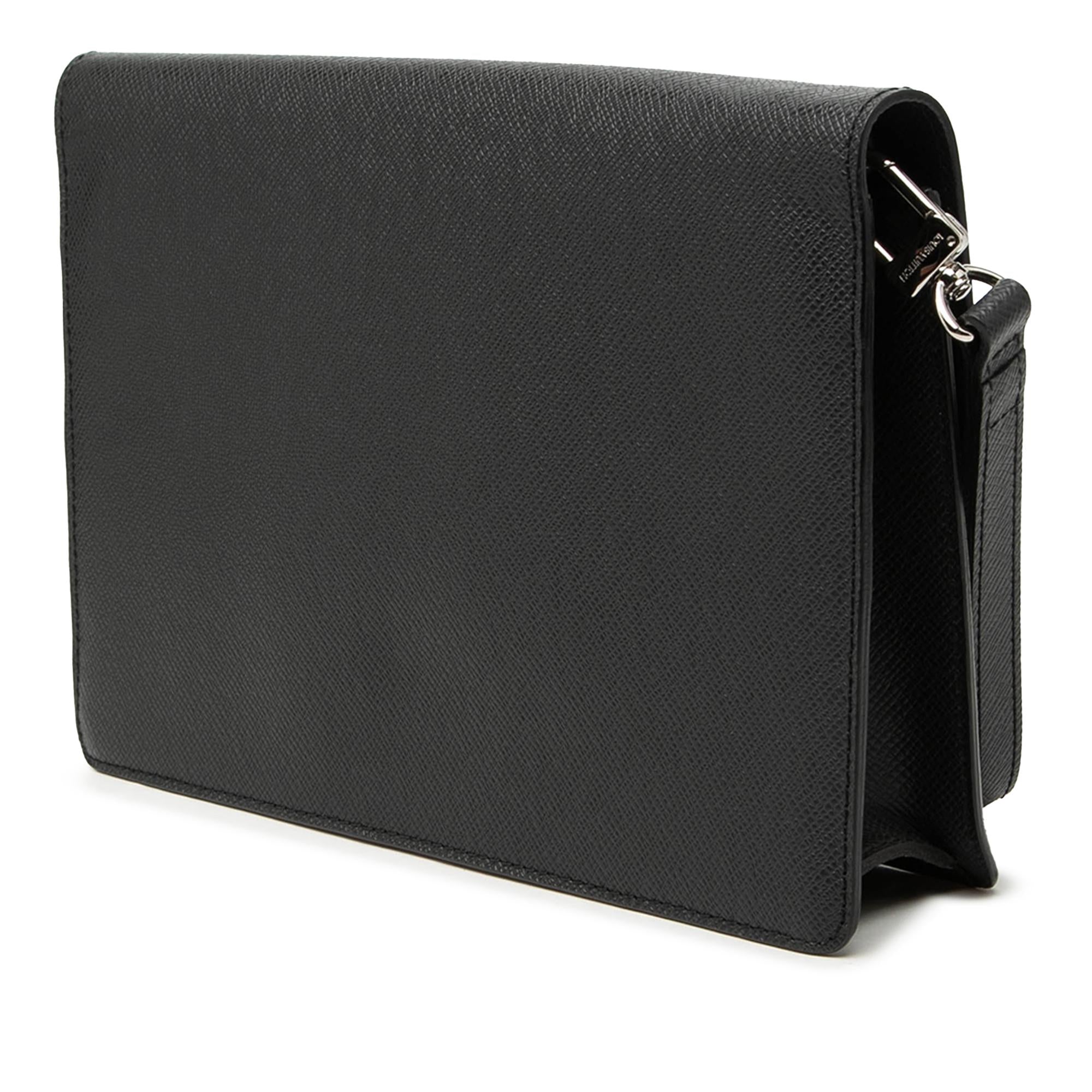 Louis Vuitton Taiga Belaia Clutch
