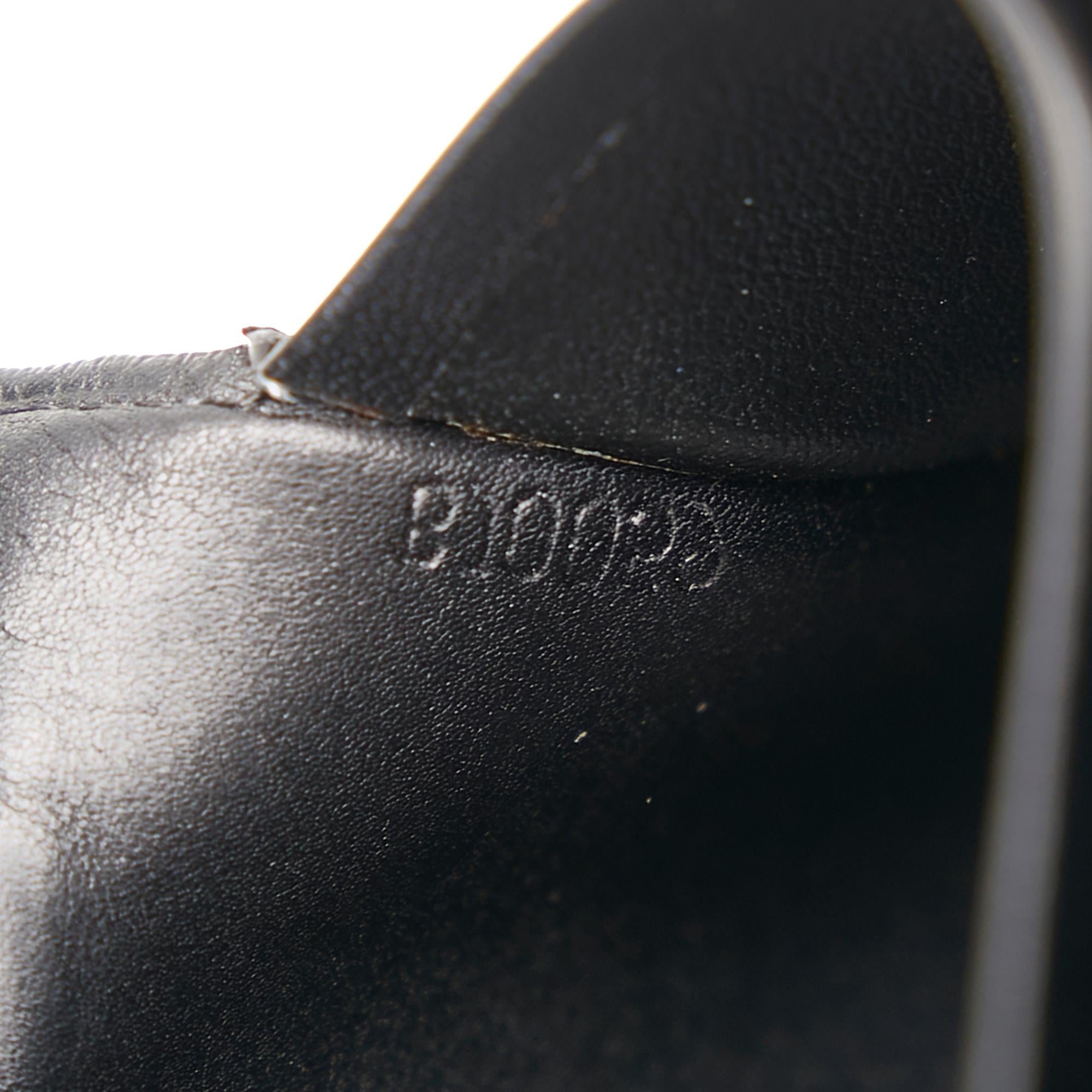 Louis Vuitton Taiga Brazza (SHG-xZxzJz)