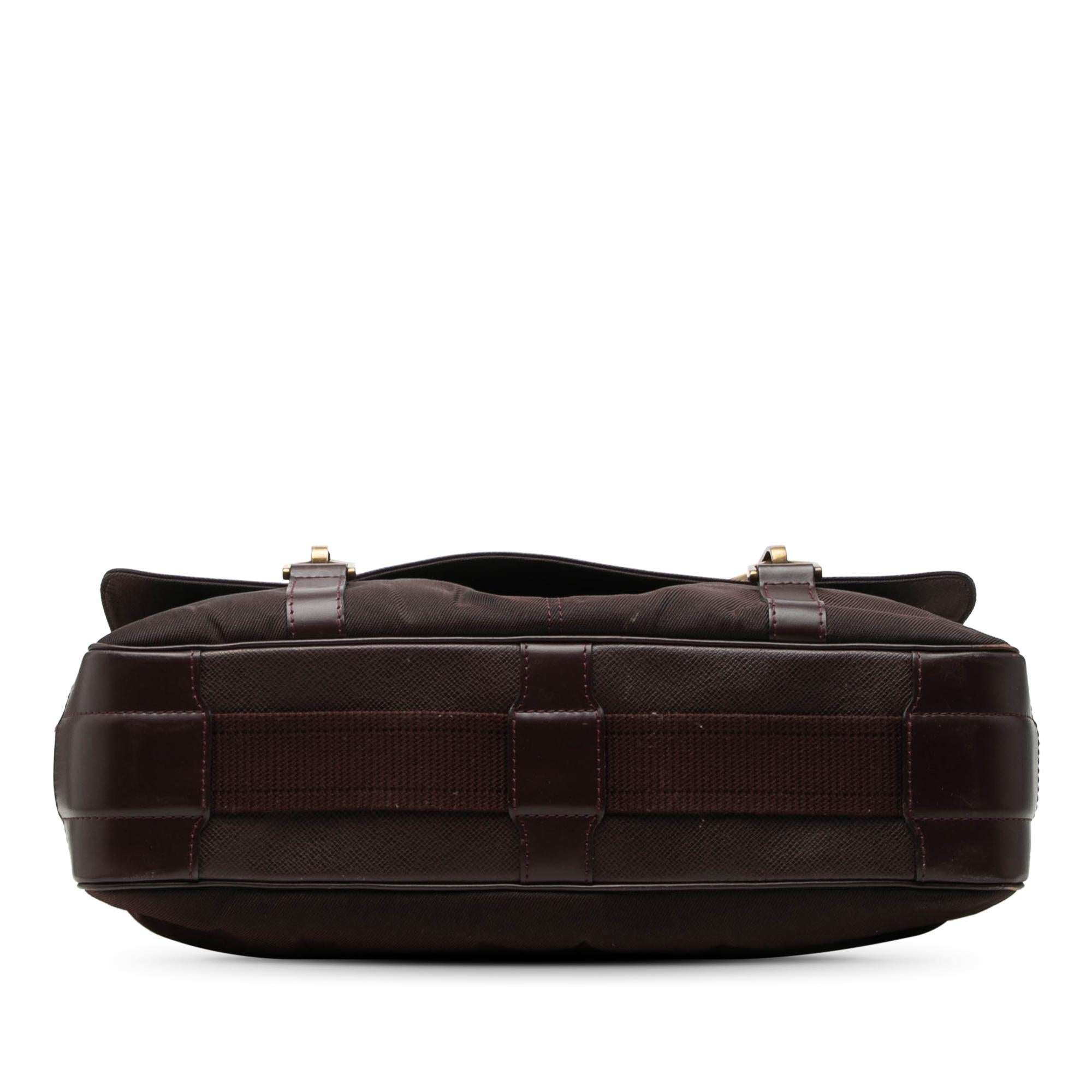 Louis Vuitton Taiga Dersou
