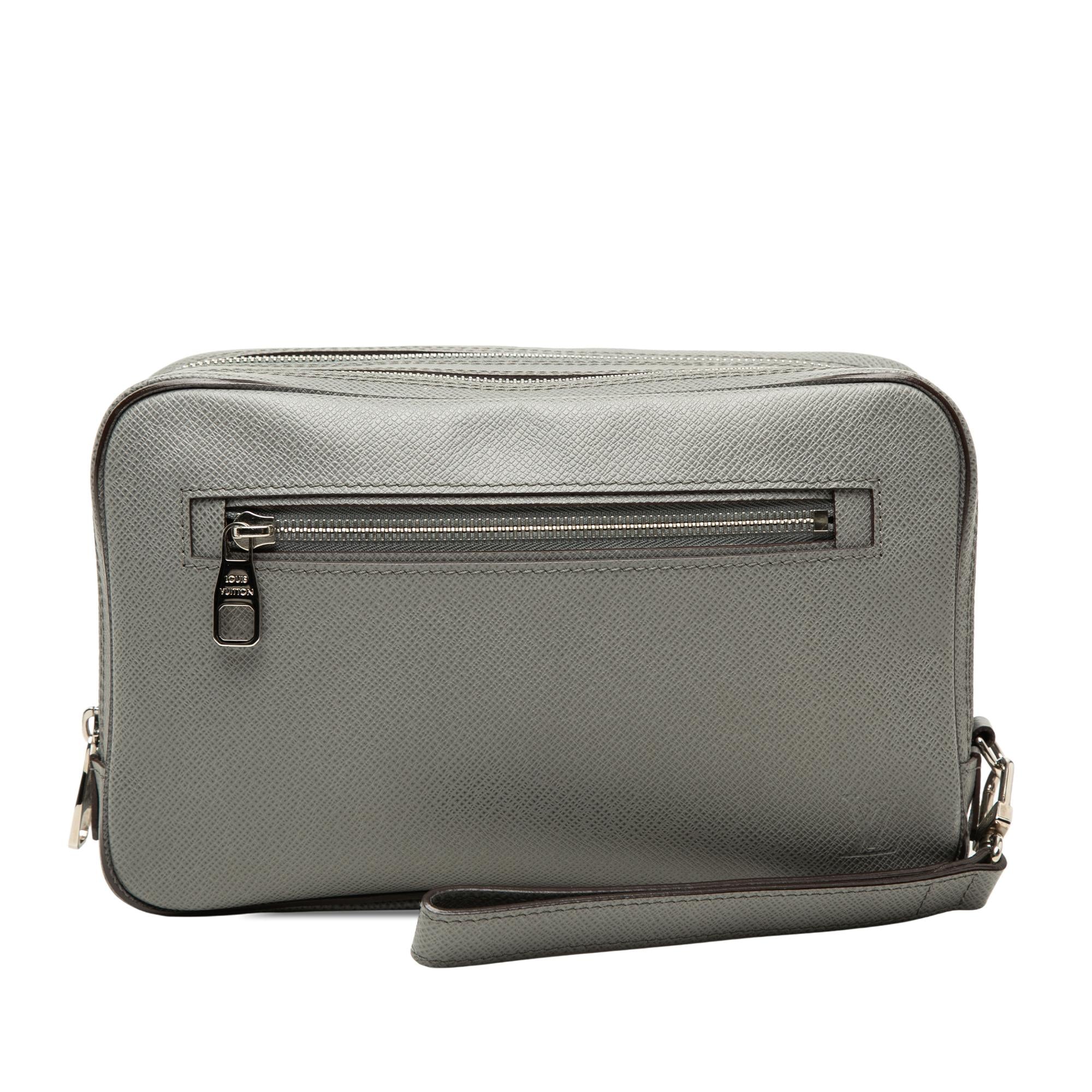 Louis Vuitton Taiga Kasai