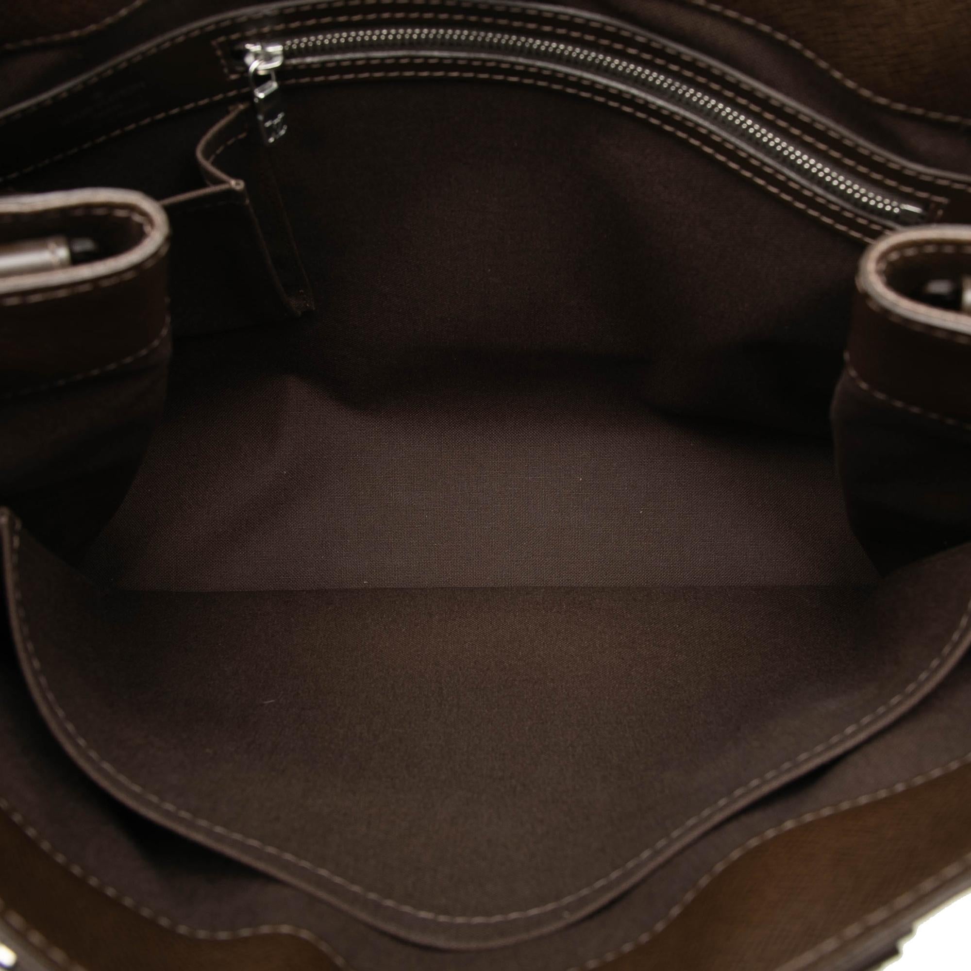 Louis Vuitton Taiga Kasbek PM