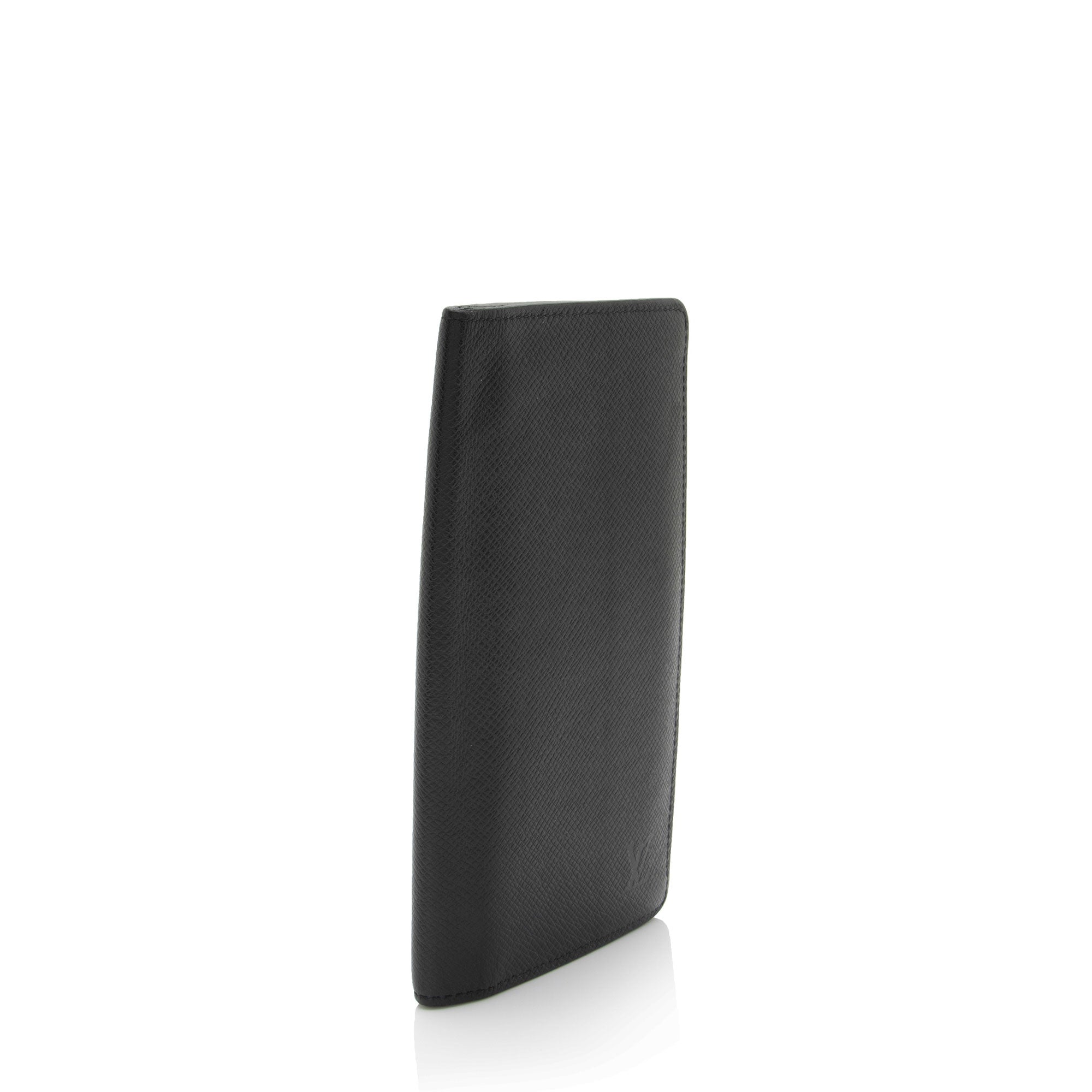 Louis Vuitton Taiga Leather Brazza Wallet (SHF-A7pgX6)