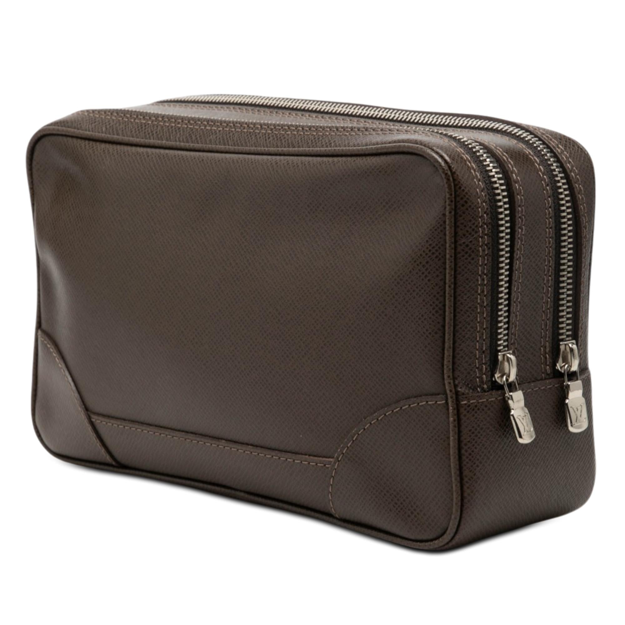Louis Vuitton Taiga Neo Pavel Clutch