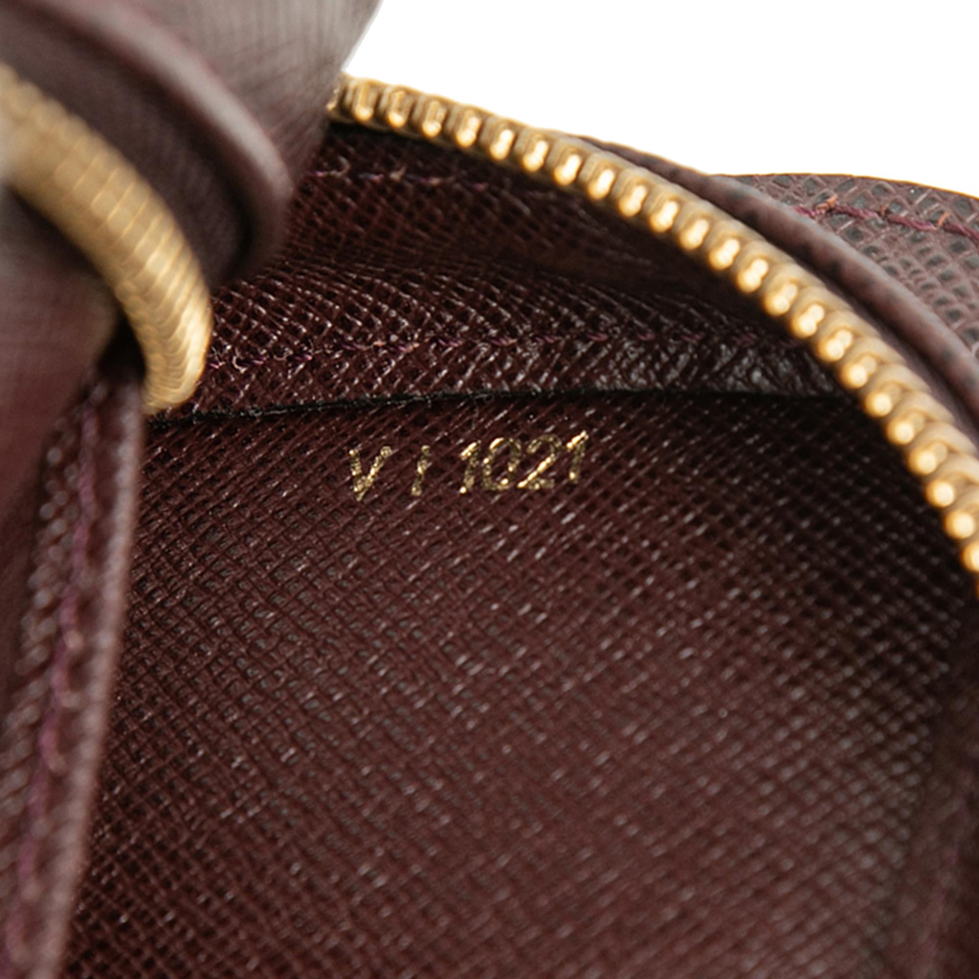 Louis Vuitton Taiga Pochette Baikal