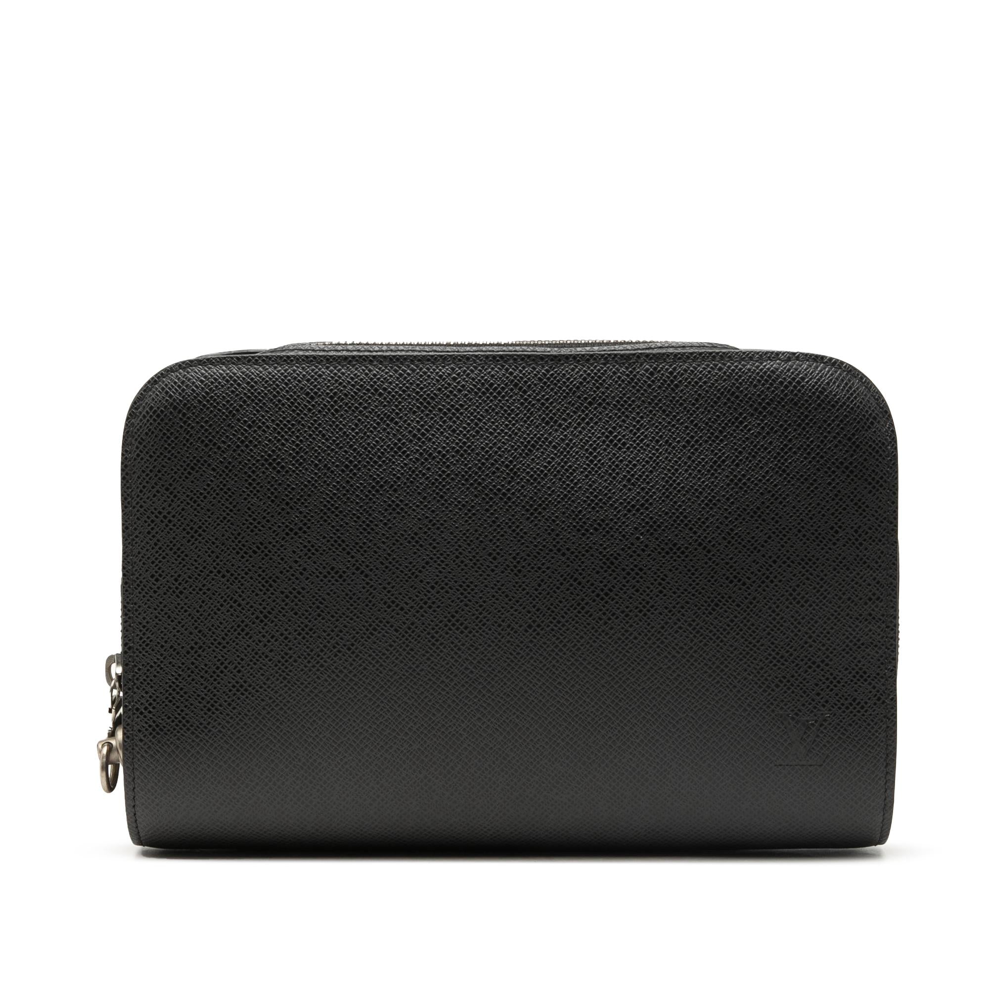 Louis Vuitton Taiga Pochette Baikal