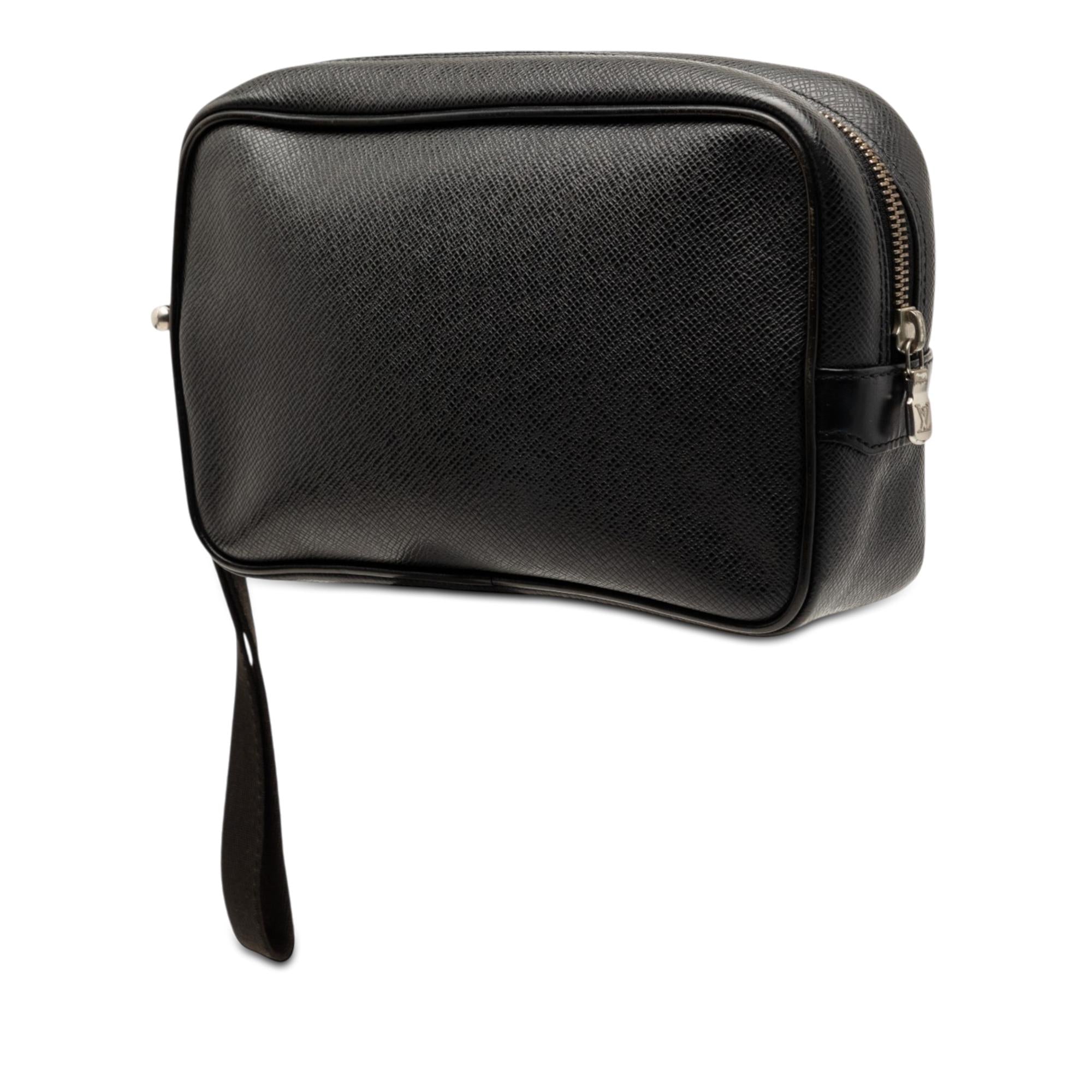 Louis Vuitton Taiga Pochette Kaluga