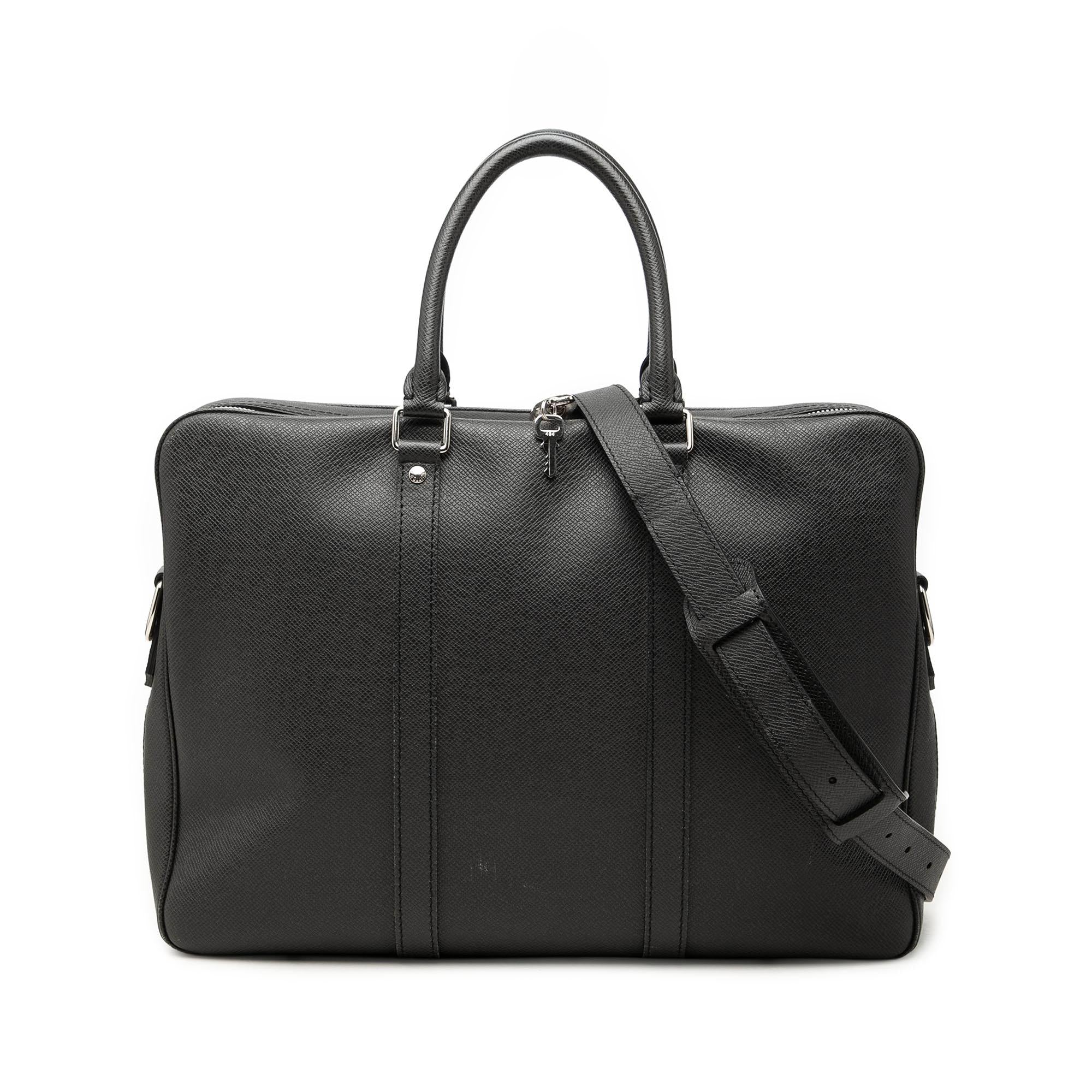 Louis Vuitton Taiga Porte Documents Voyage PM