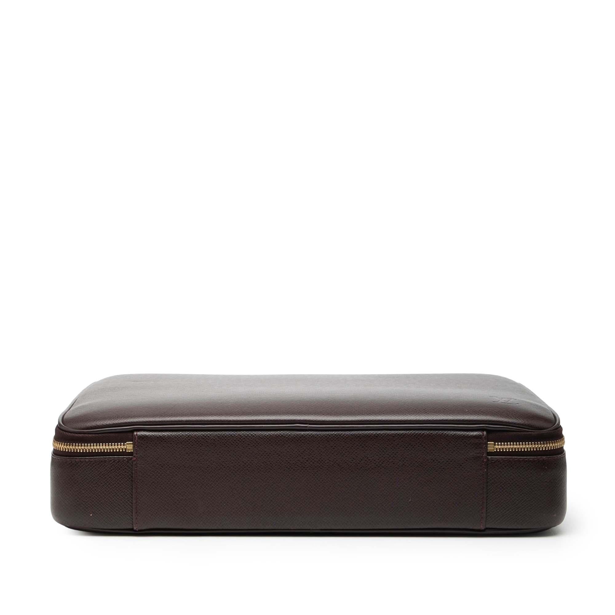Louis Vuitton Taiga Porte Ordinateur Odessa
