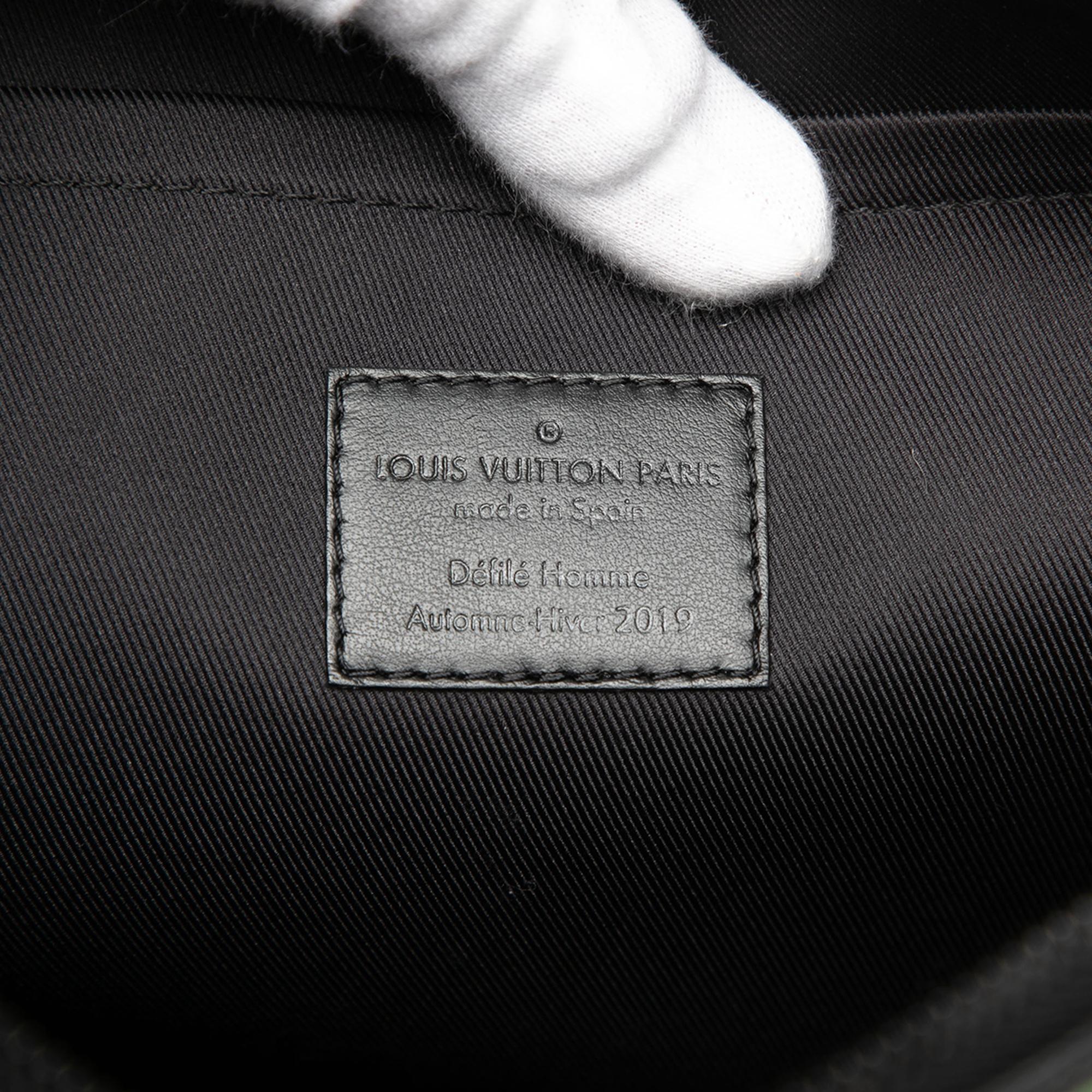 Louis Vuitton Taiga Rainbow Pochette A4