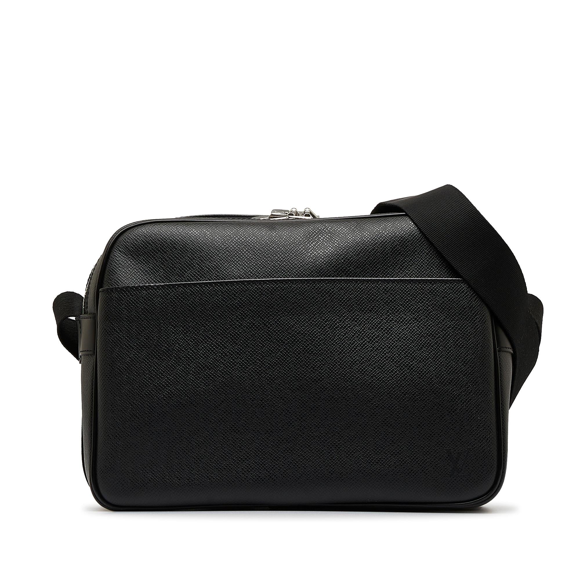Louis Vuitton Taiga Reporter PM (SHG-4cFj1G)