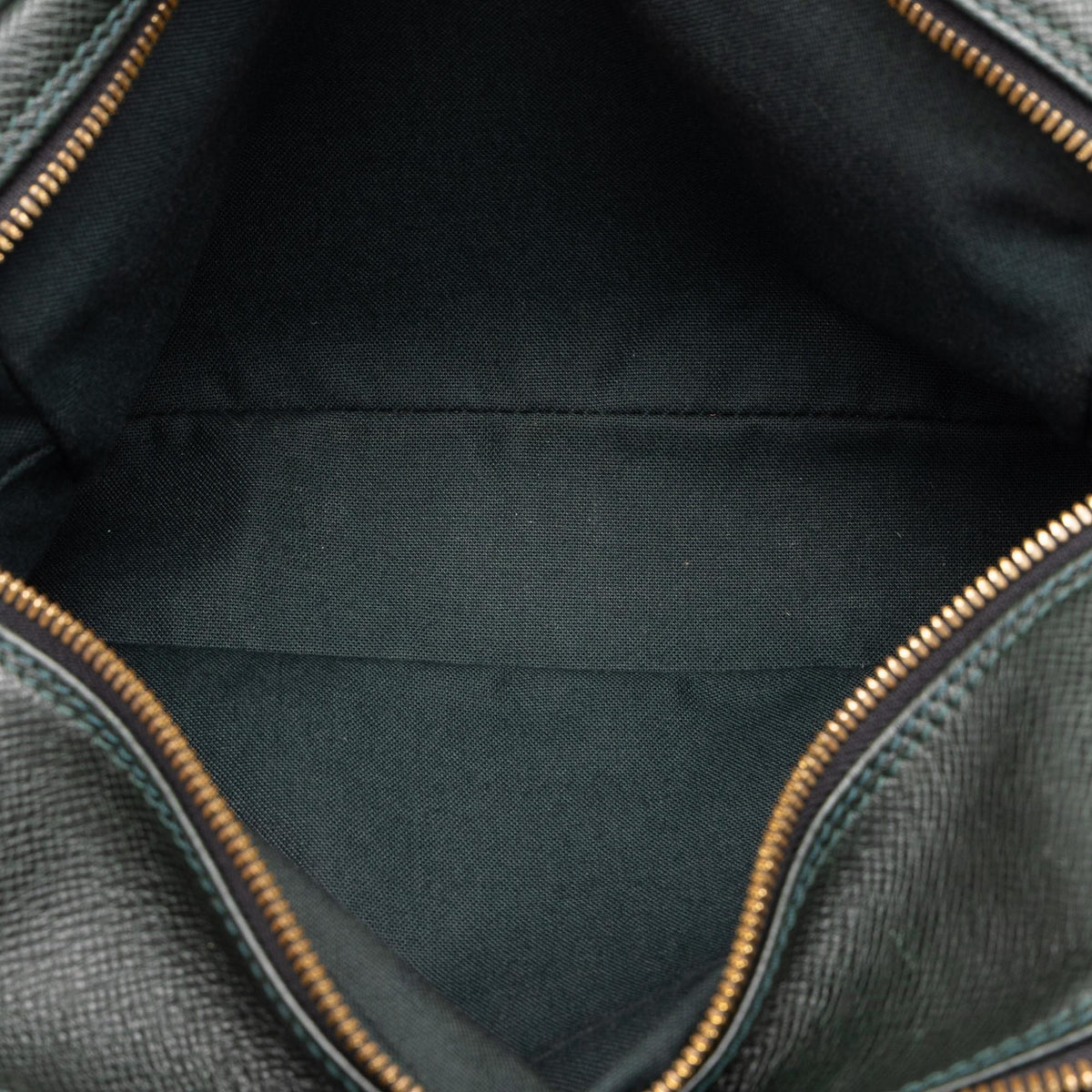 Louis Vuitton Taiga Reporter PM