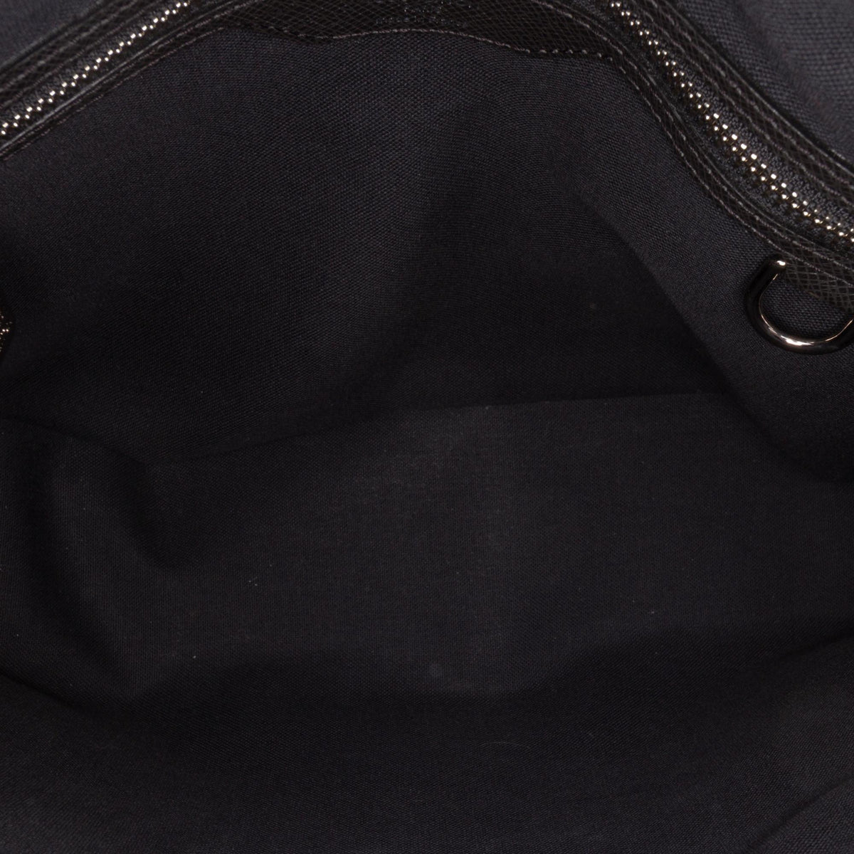 Louis Vuitton Taiga Roman MM