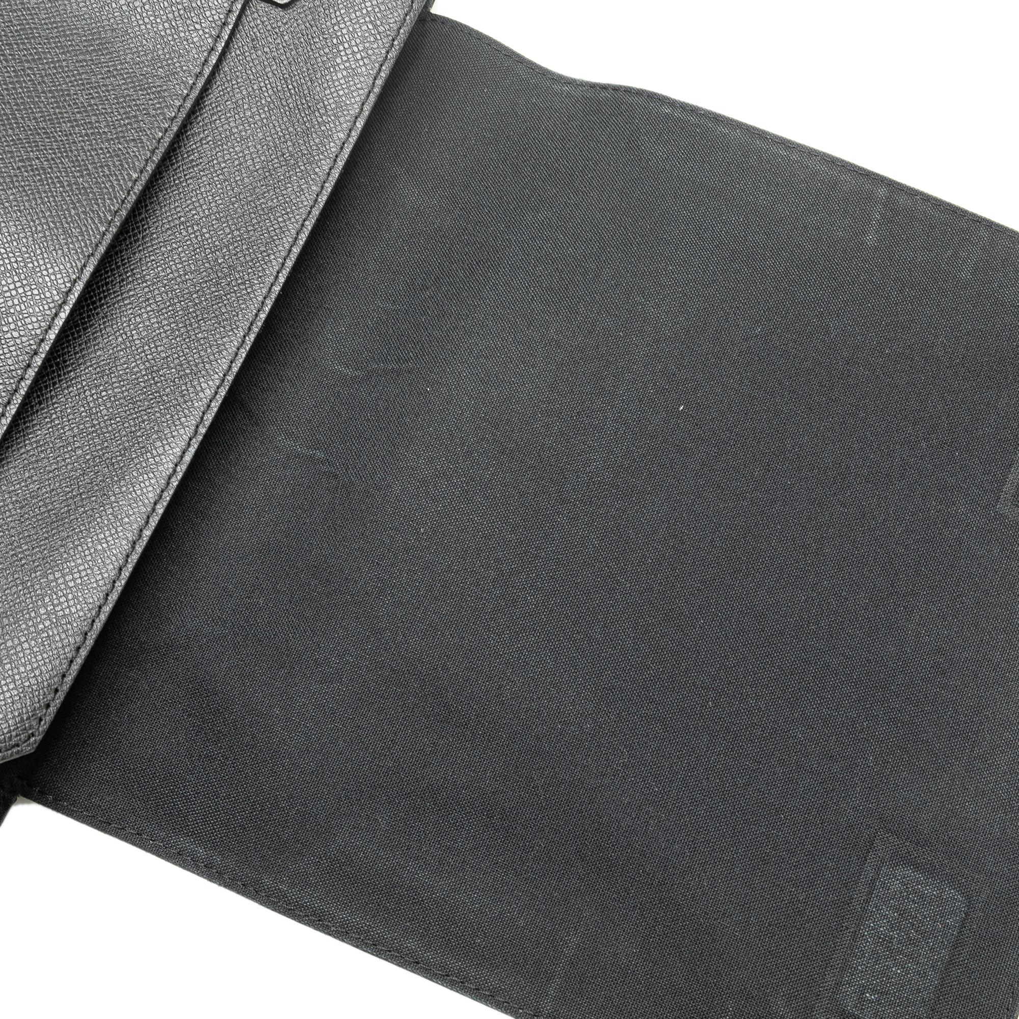 Louis Vuitton Taiga Roman PM