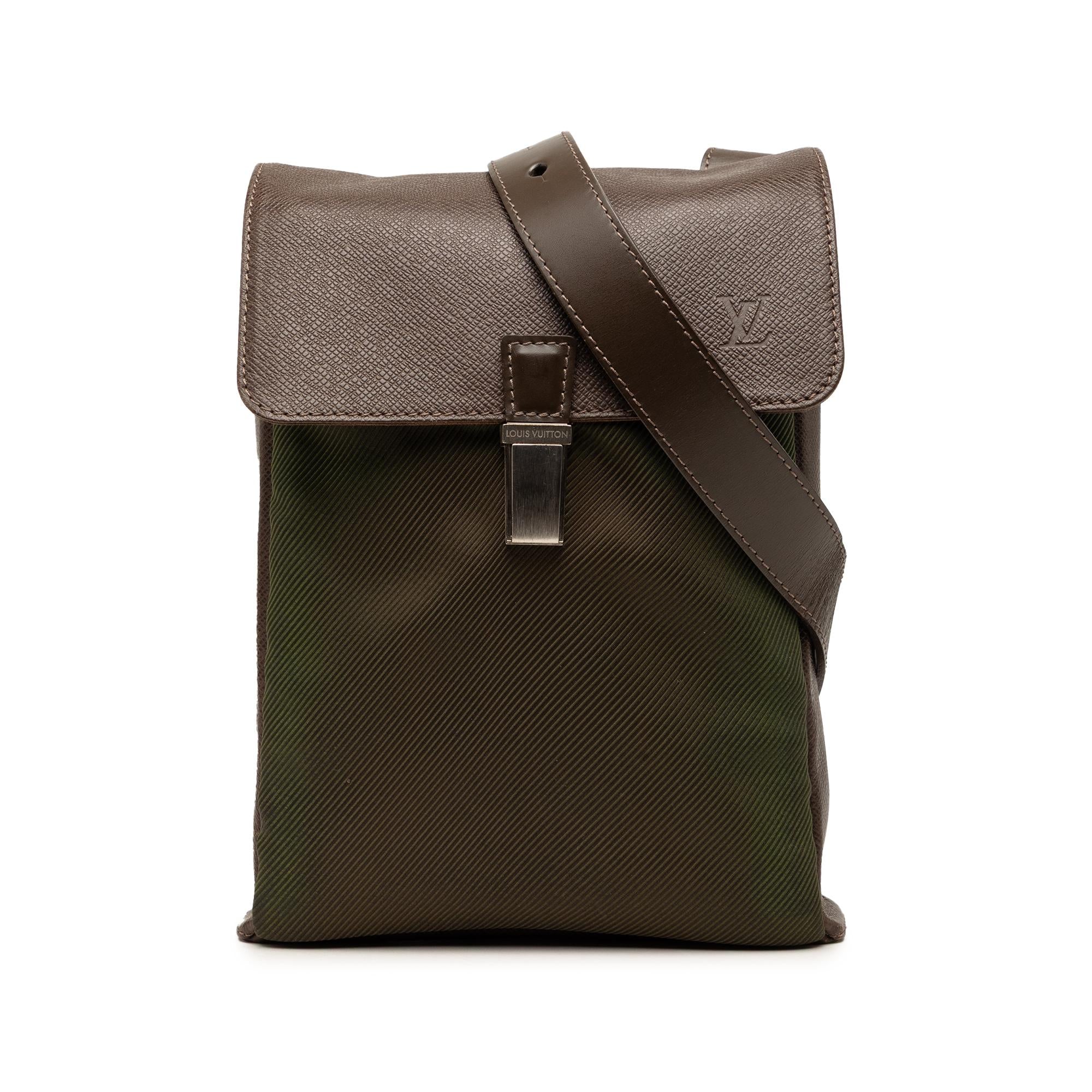 Louis Vuitton Taiga Saratov PM