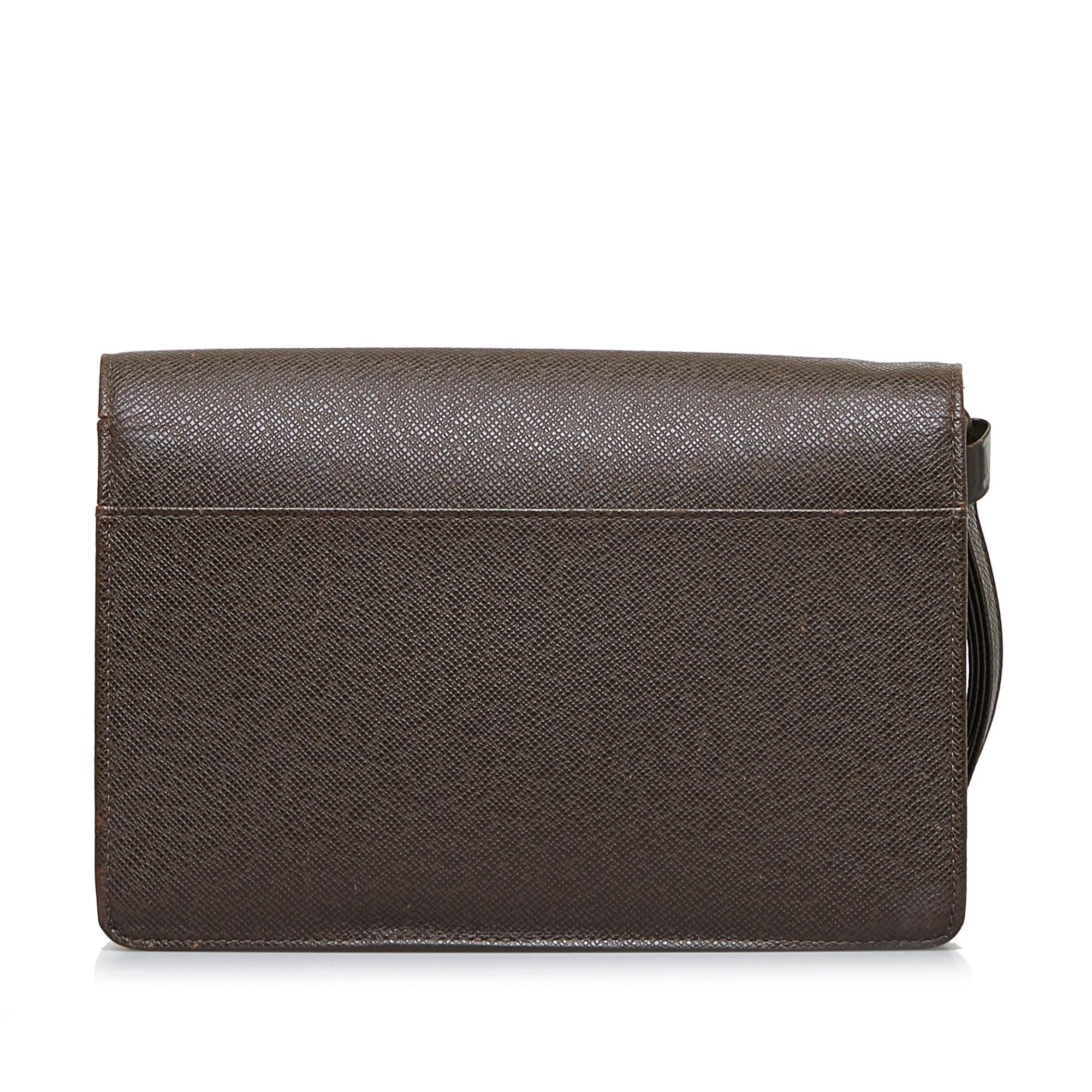 Louis Vuitton Taiga Selenga (SHG-OGQi3F)