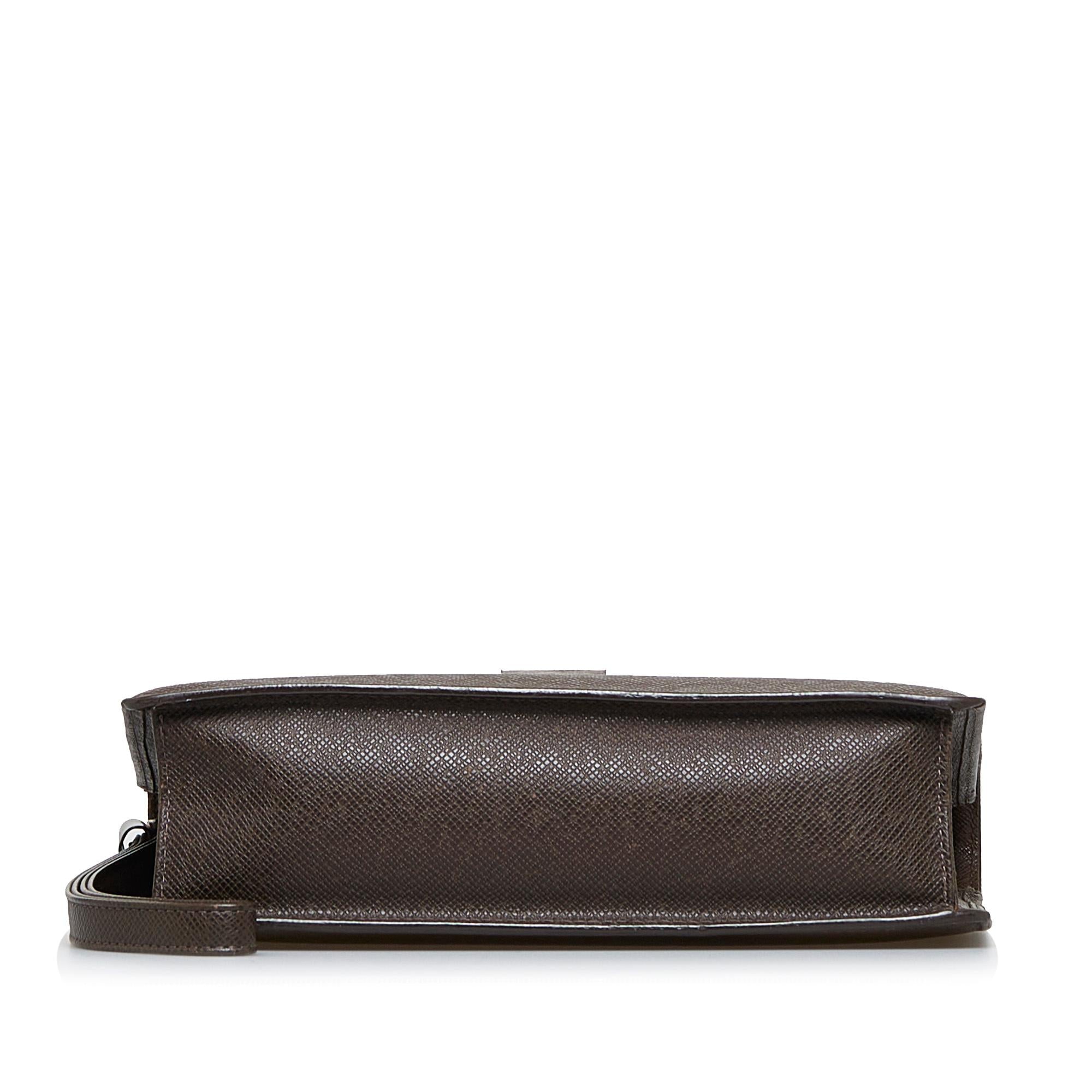 Louis Vuitton Taiga Selenga (SHG-OGQi3F)