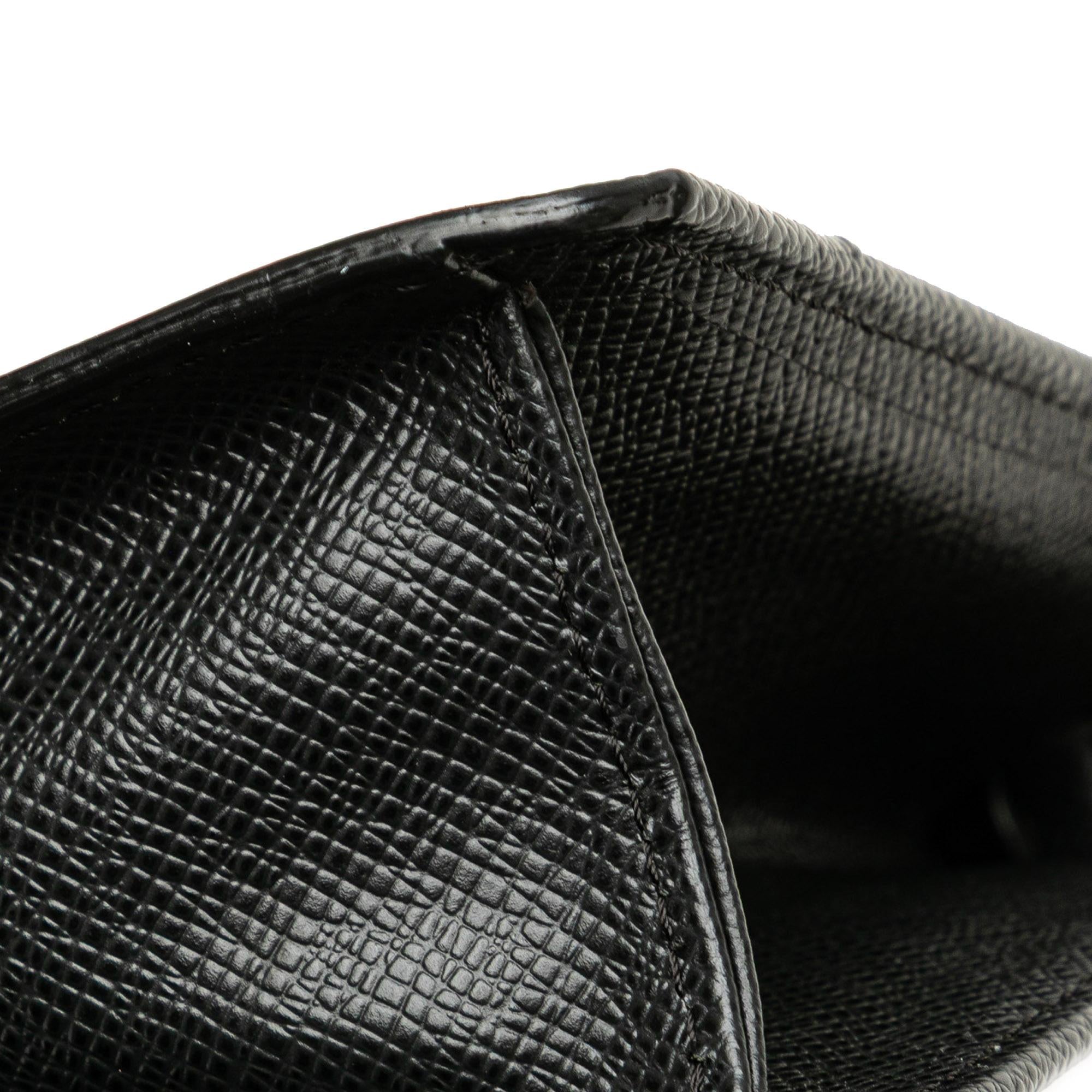 Louis Vuitton Taiga Selenga