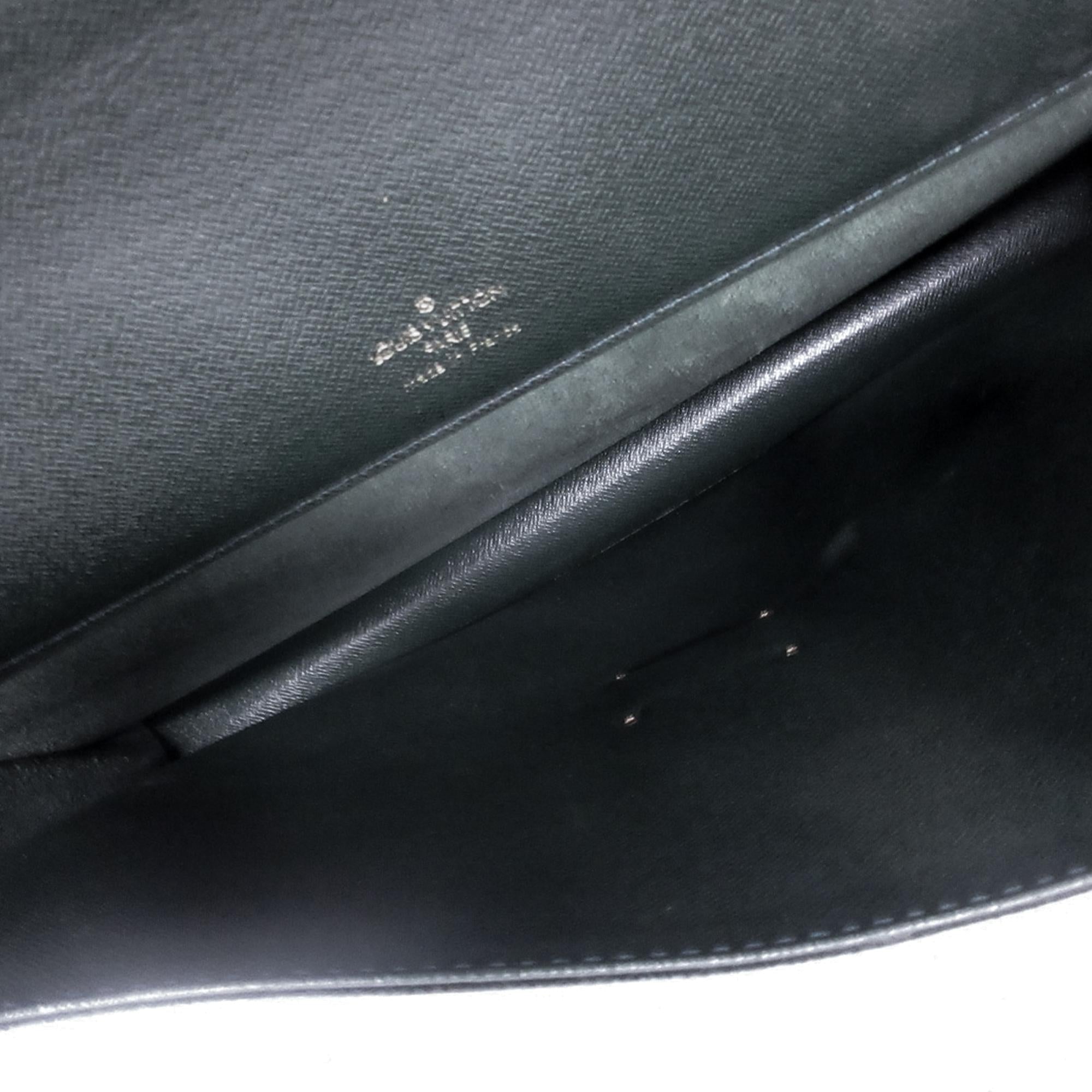 Louis Vuitton Taiga Serviette Kourad Briefcase (SHG-S9gjz7)