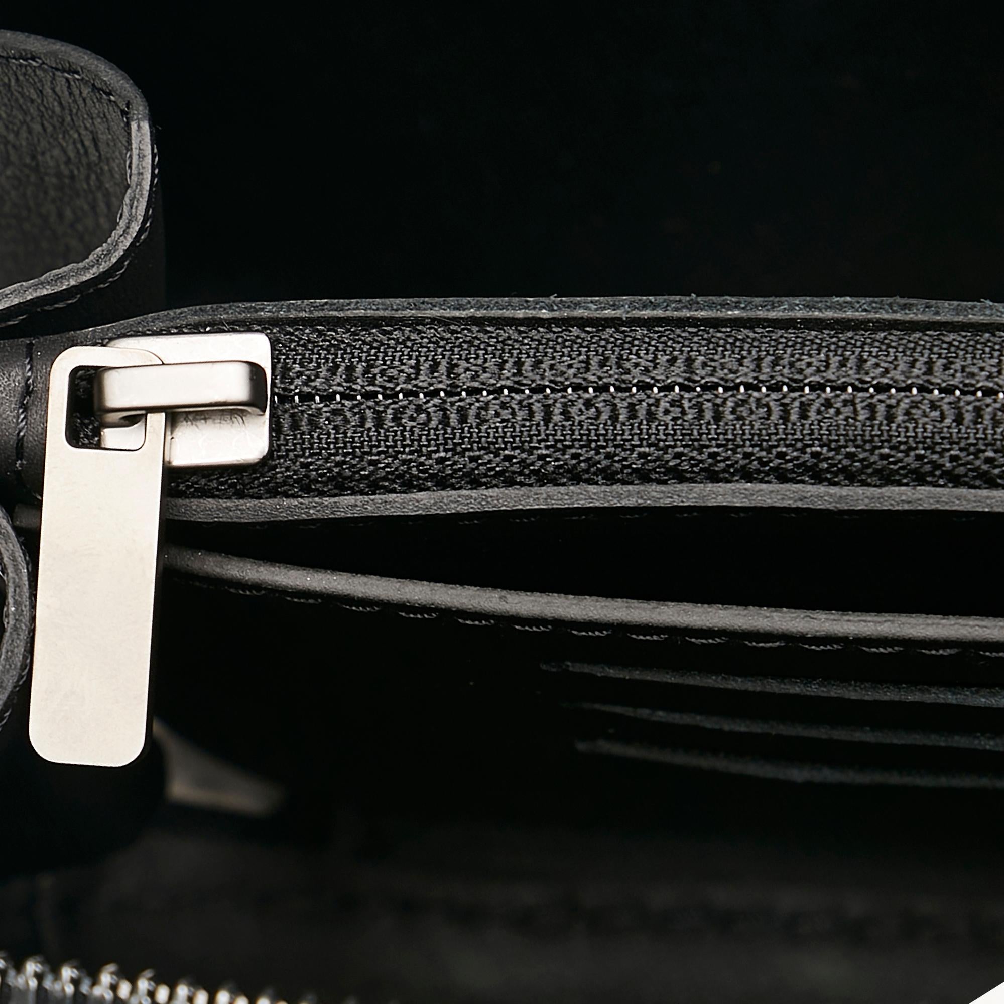 Louis Vuitton Taurillion Monogram Horizon Clutch (SHG-35811)
