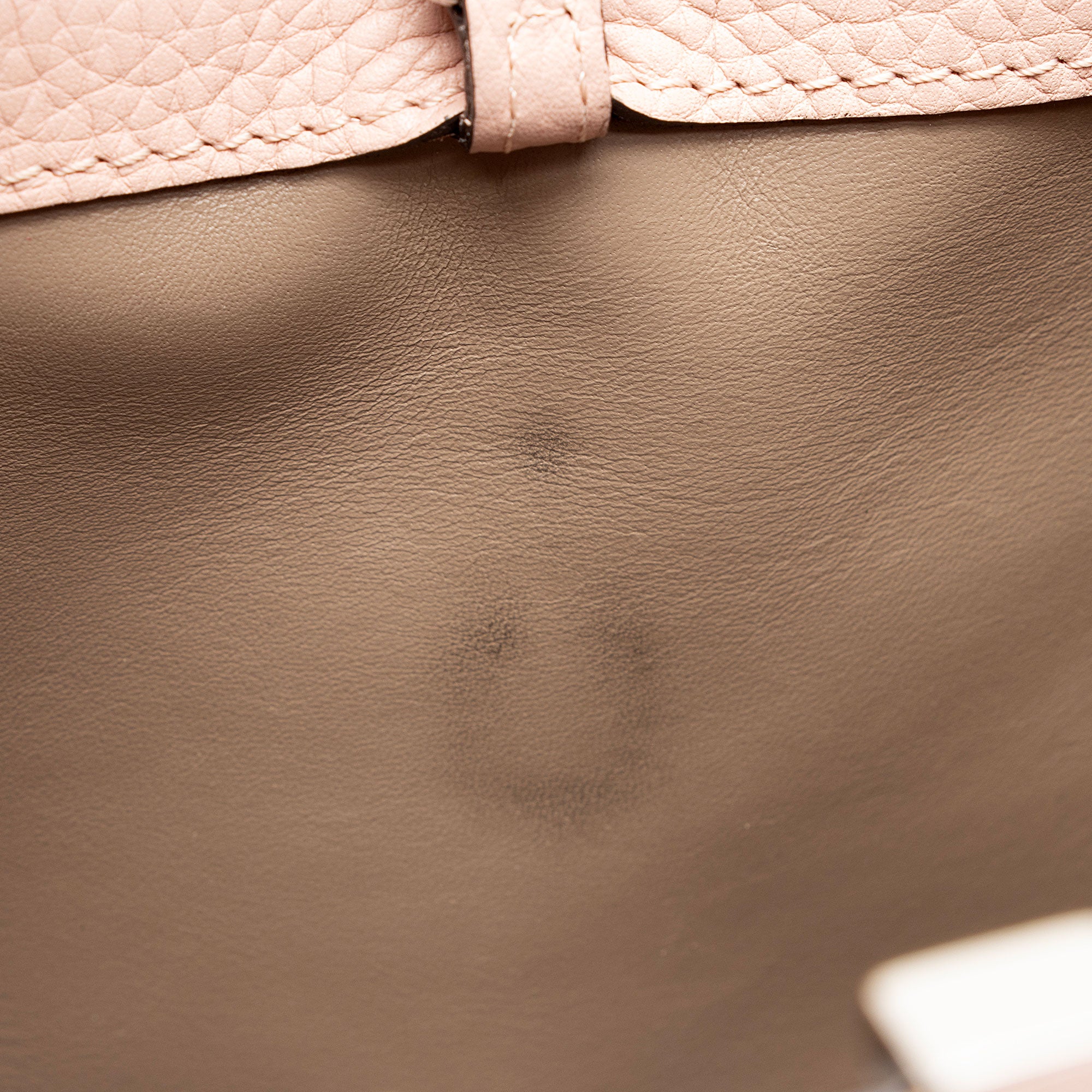 Louis Vuitton Taurillon Capucines MM Bag (SHF-LI0MzN)