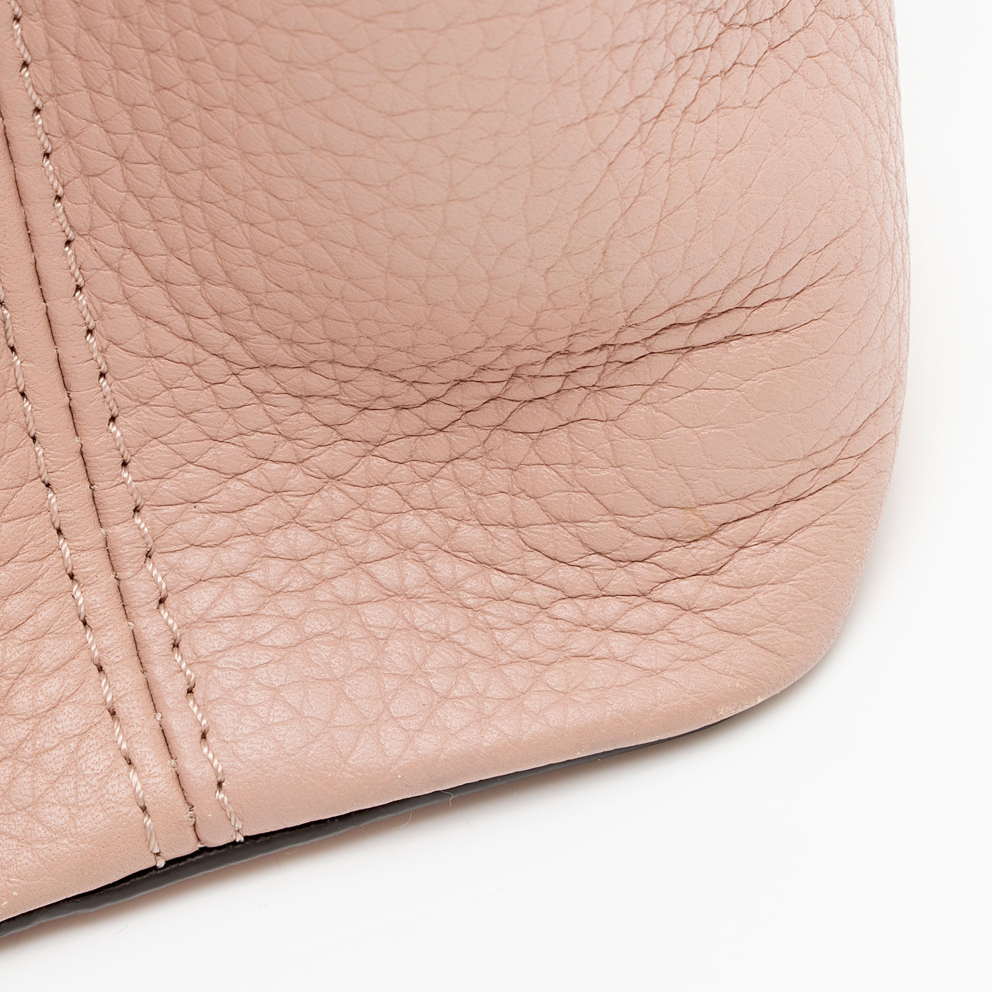 Louis Vuitton Taurillon Capucines MM Bag (SHF-LI0MzN)