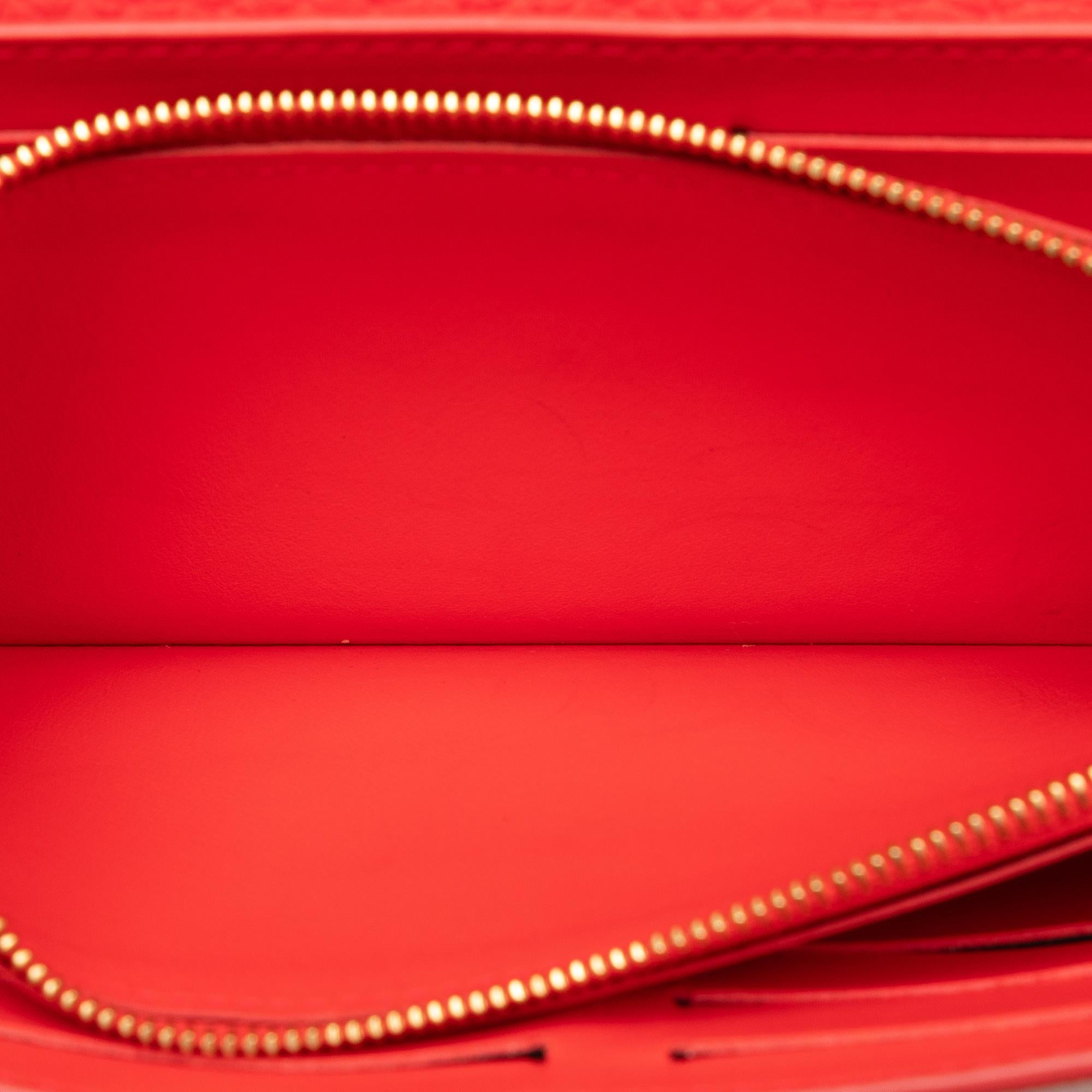 Louis Vuitton Taurillon Capucines Wallet (SHG-yin9o0)