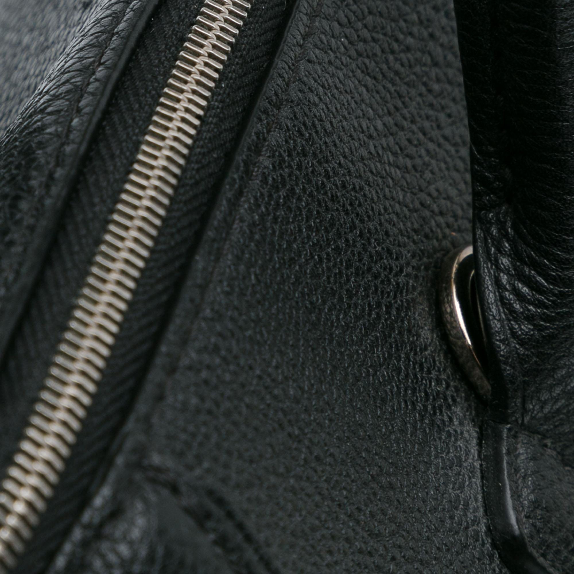 Louis Vuitton Taurillon Soft Lockit MM (SHG-WW7Kw8)