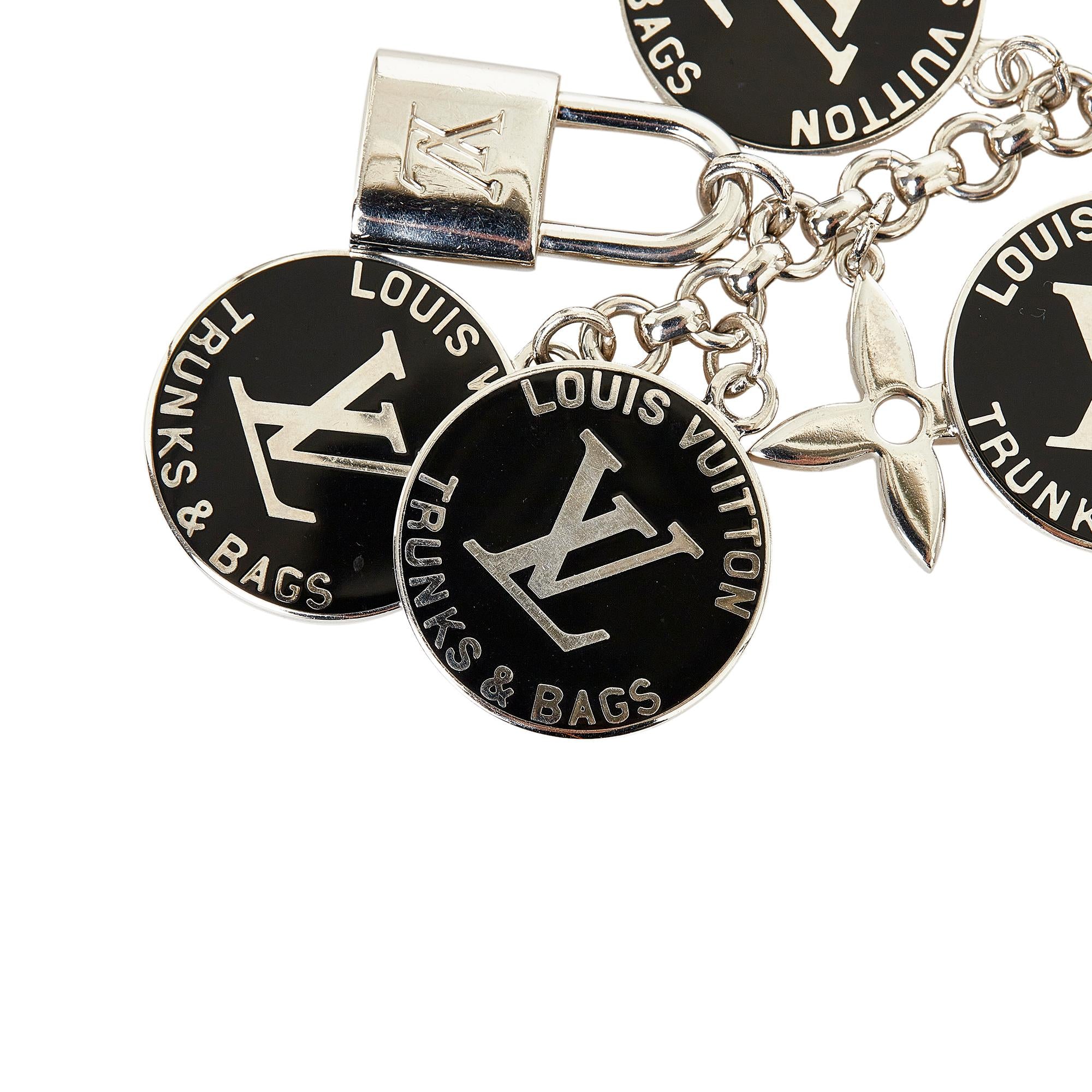 Louis Vuitton Trunks & Bags Charm Bracelet (SHG-5JK7K5)