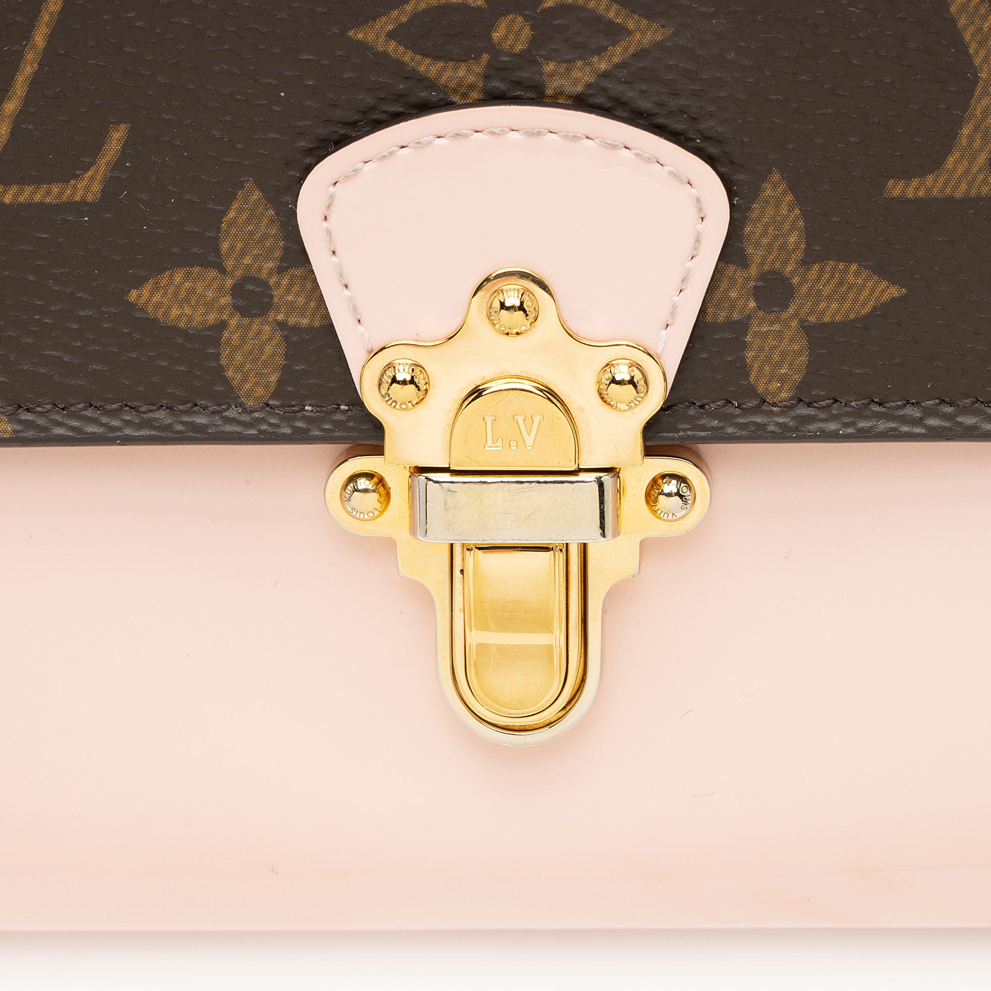 Louis Vuitton Vernis Monogram Canvas Cherrywood Wallet (SHF-LI7EqG)