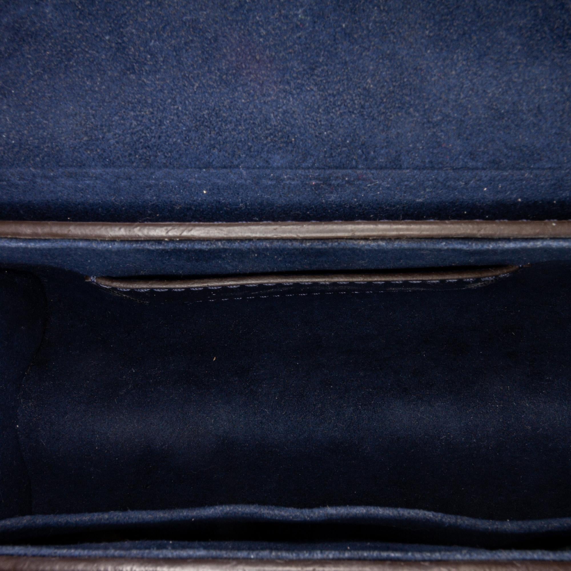 Louis Vuitton Vernis Twist PM (SHG-36536)