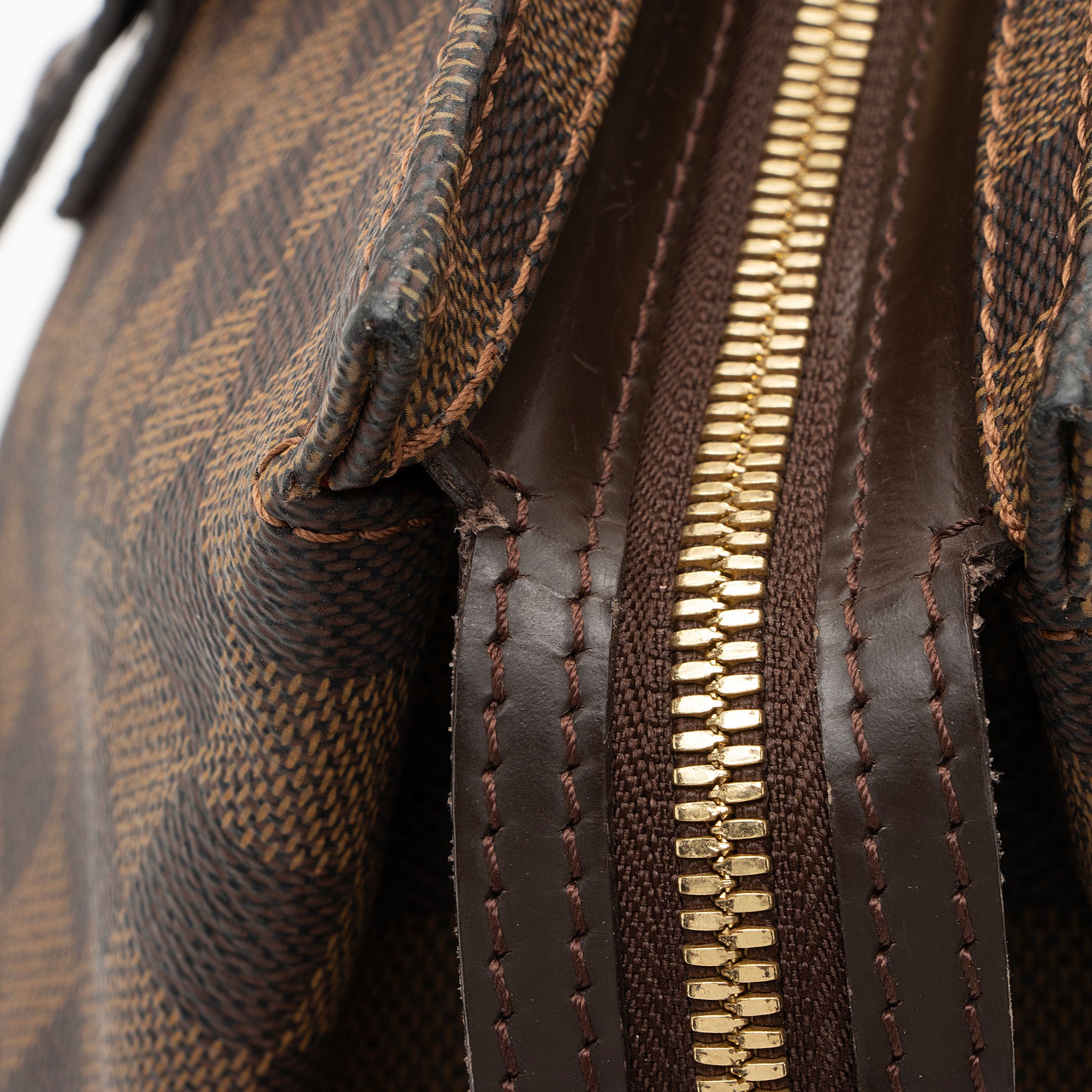 Louis Vuitton Vintage Damier Ebene Chelsea Tote (SHF-Qdf92Y)