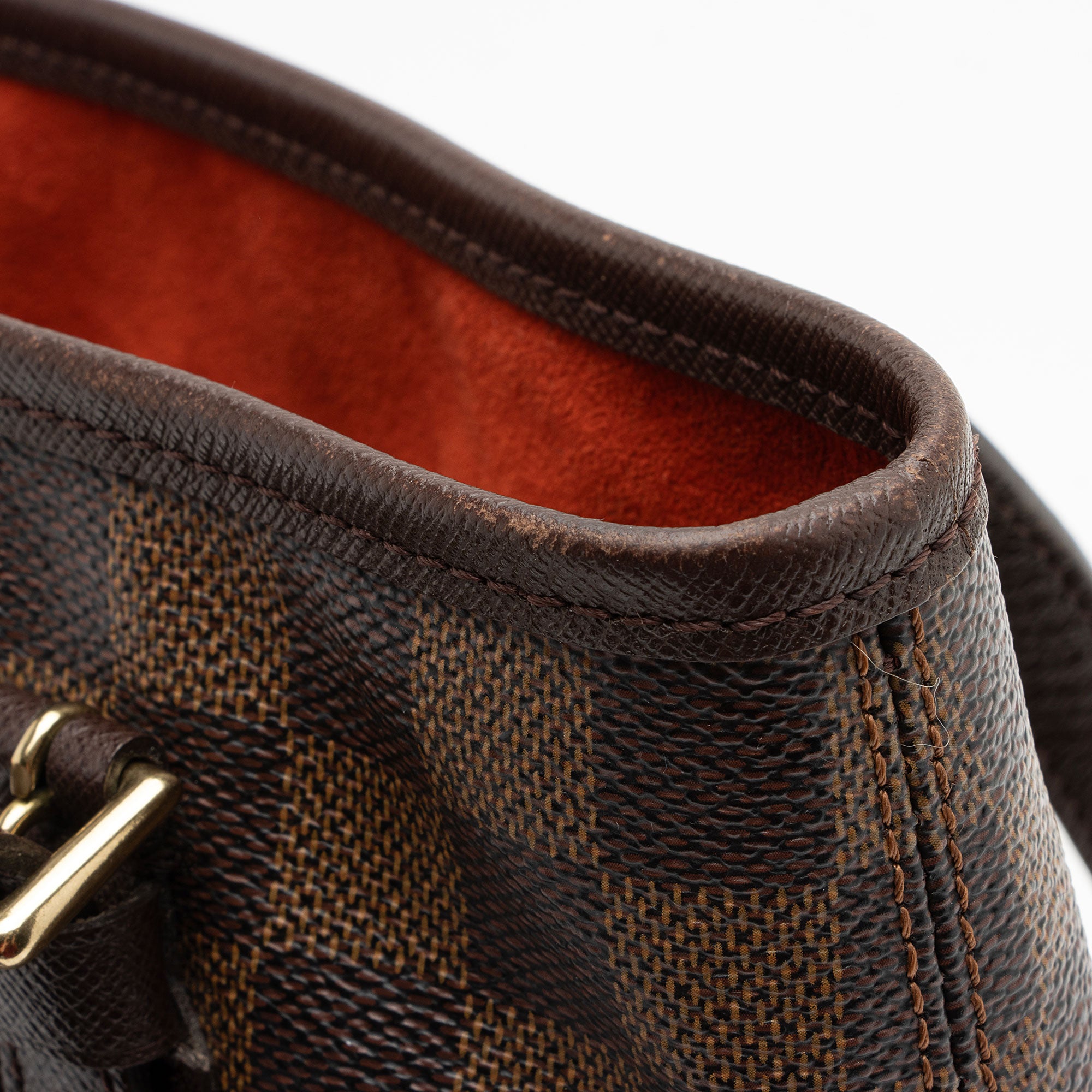 Louis Vuitton Vintage Damier Ebene Marais Bucket Tote (SHF-RnHIWY)