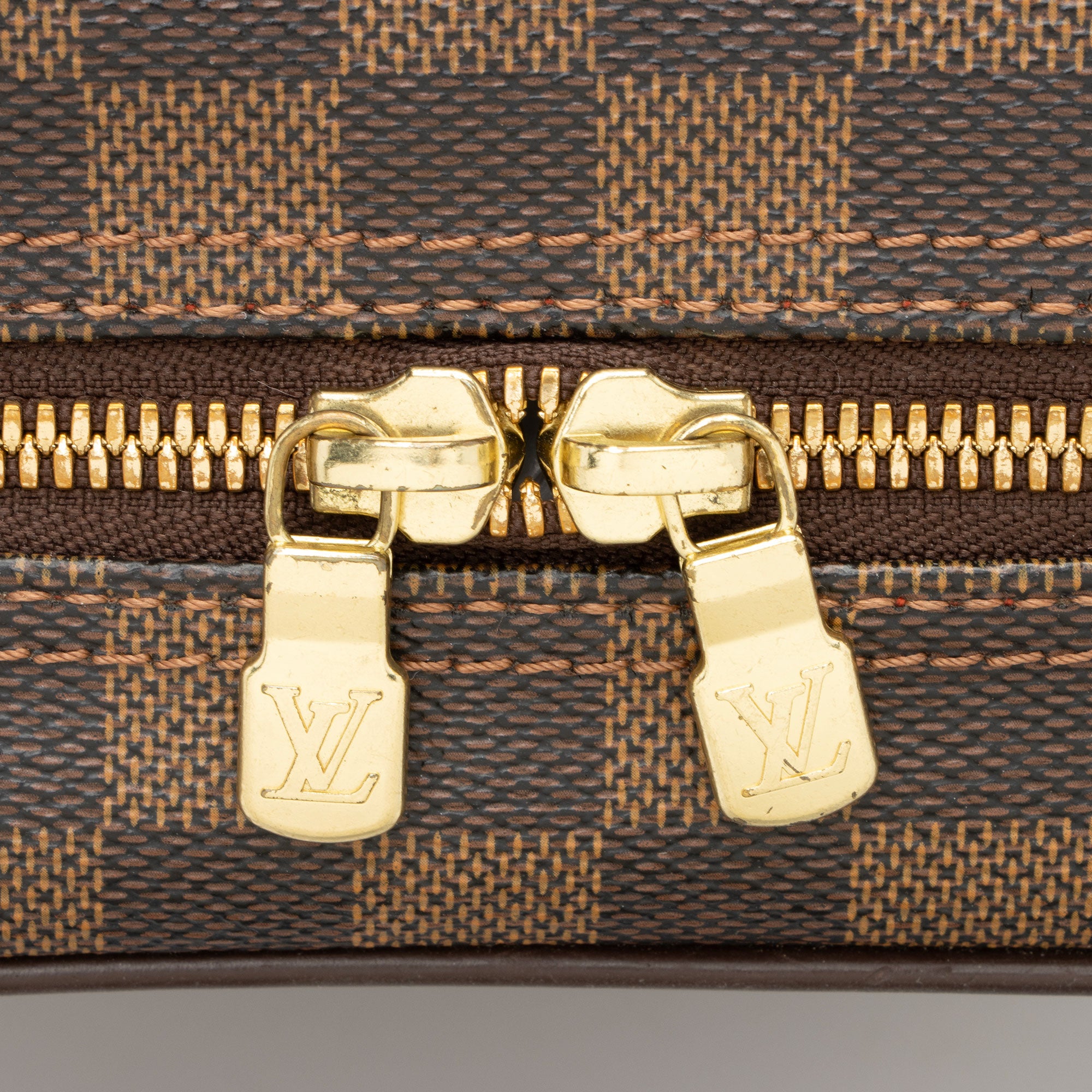Louis Vuitton Vintage Damier Ebene Olav PM Messenger