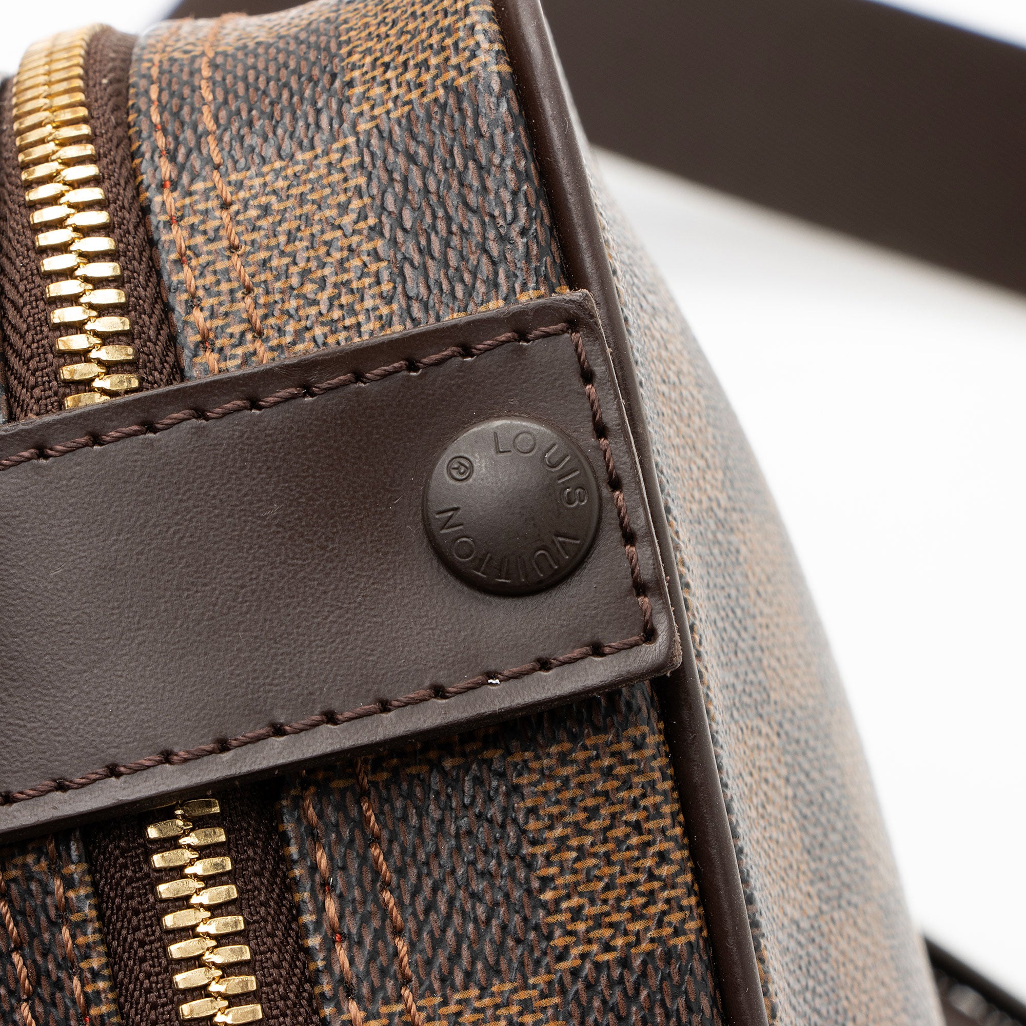 Louis Vuitton Vintage Damier Ebene Olav PM Messenger