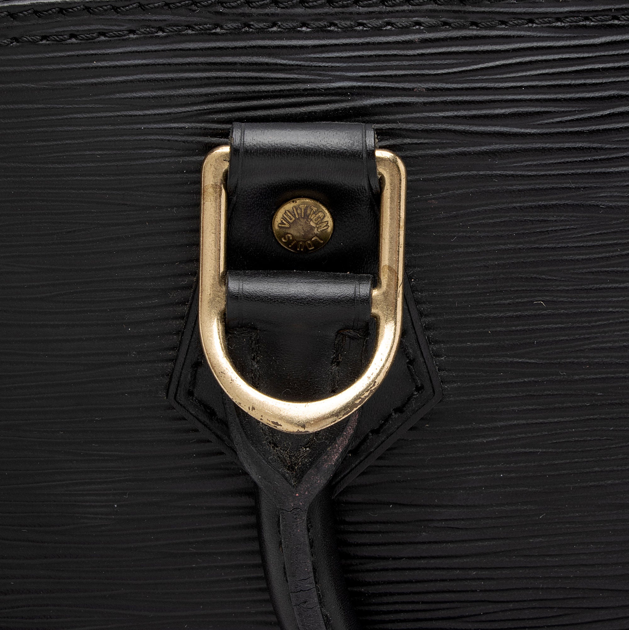 Louis Vuitton Vintage Epi Leather Alma PM Satchel (SHF-muRCX4)