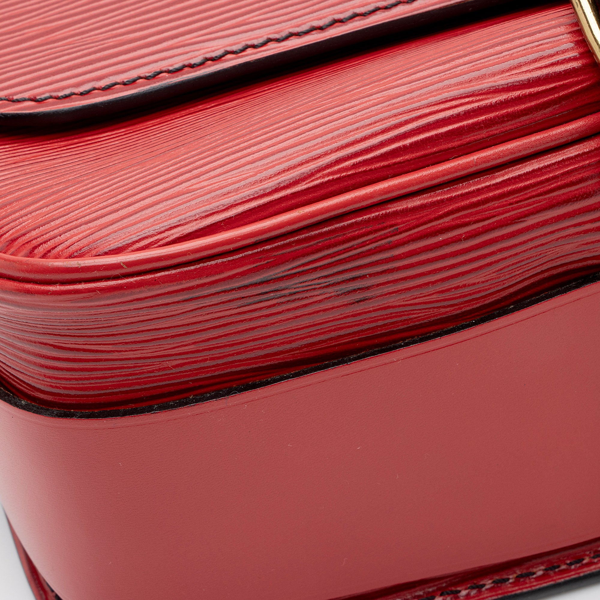 Louis Vuitton Vintage Epi Leather Cartouchiere MM Shoulder Bag