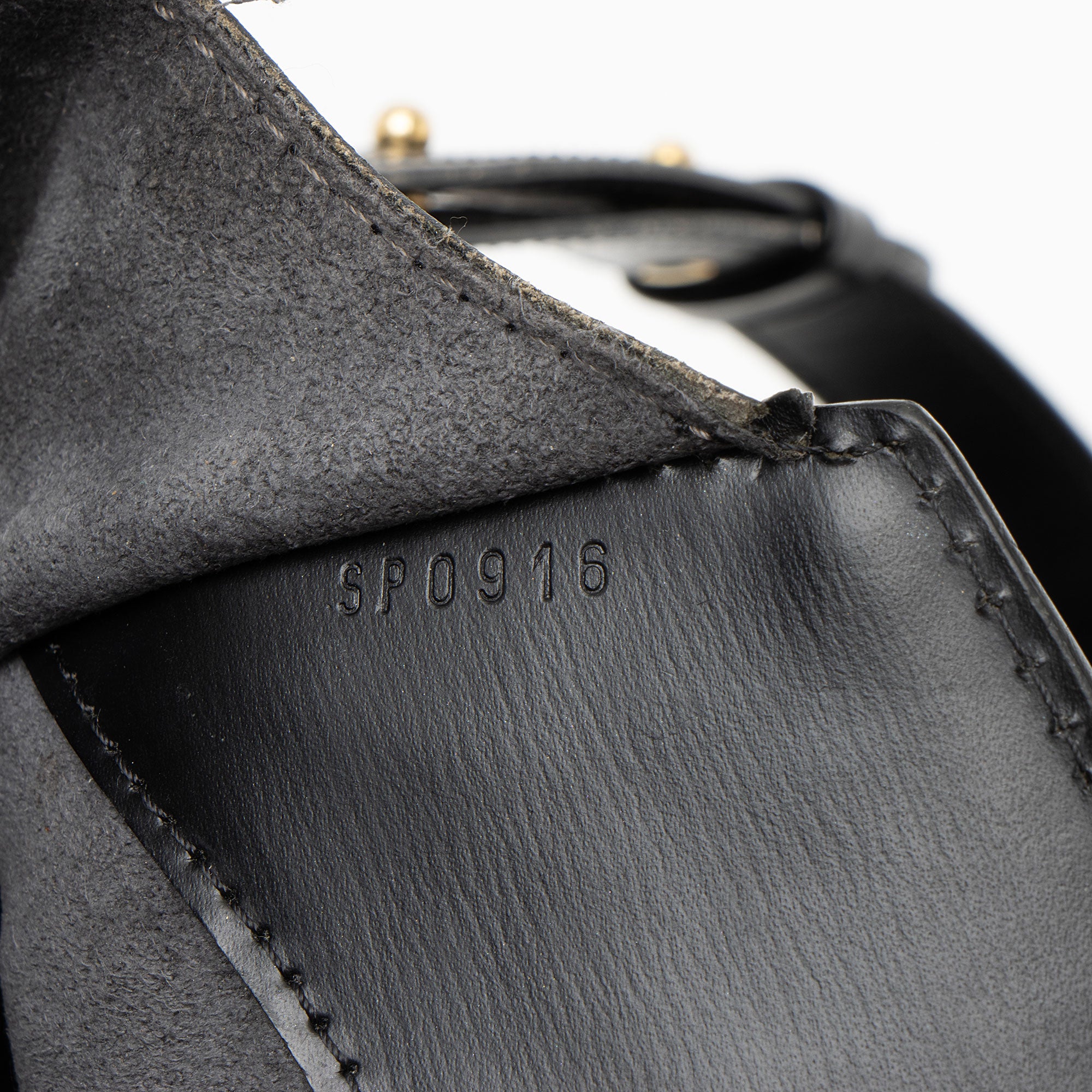 Louis Vuitton Vintage Epi Leather Cluny Shoulder Bag